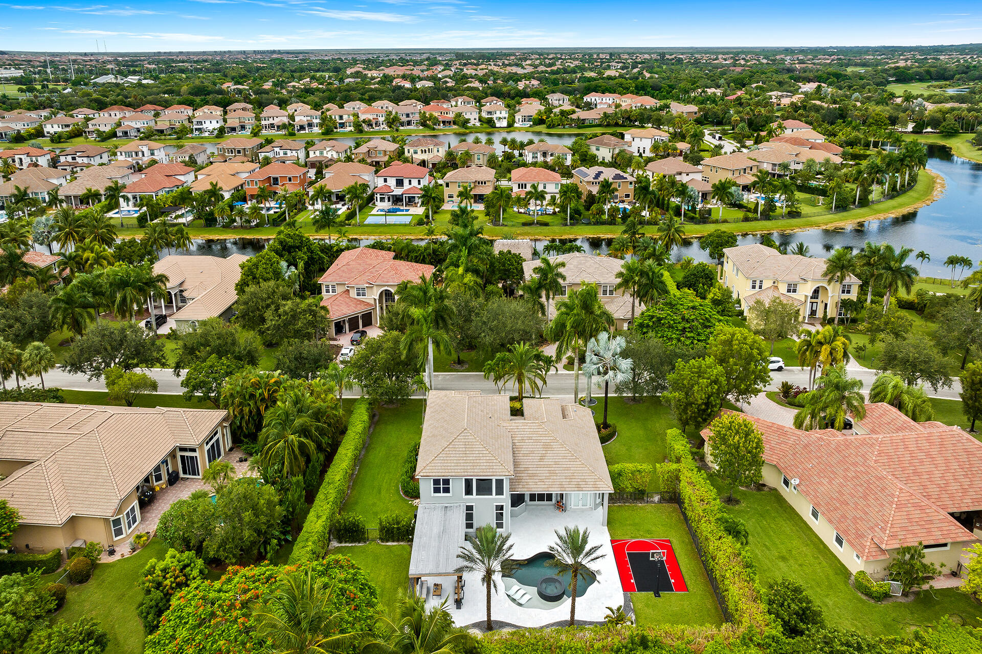 10162 NW 69th Manor