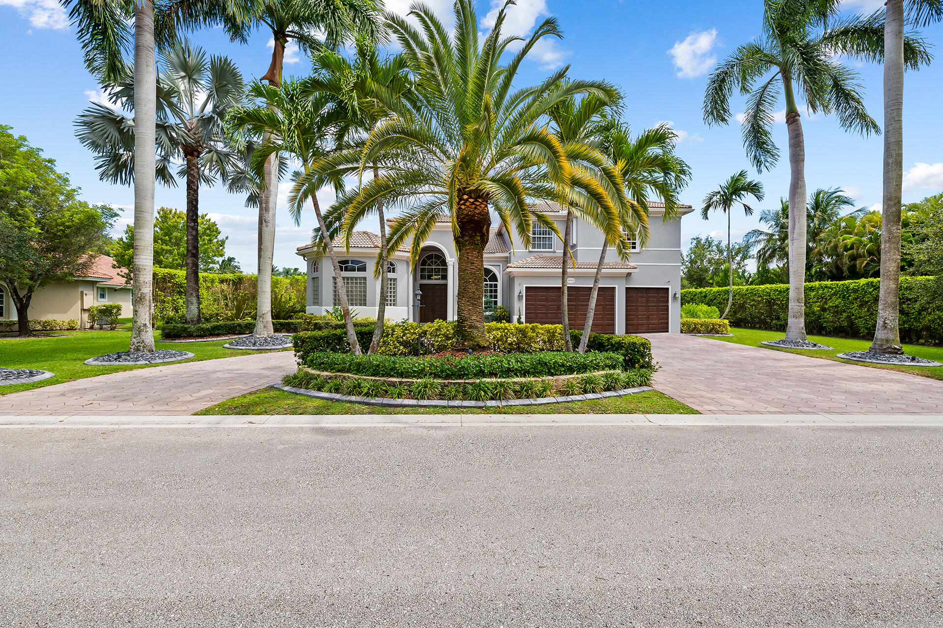 10162 NW 69th Manor