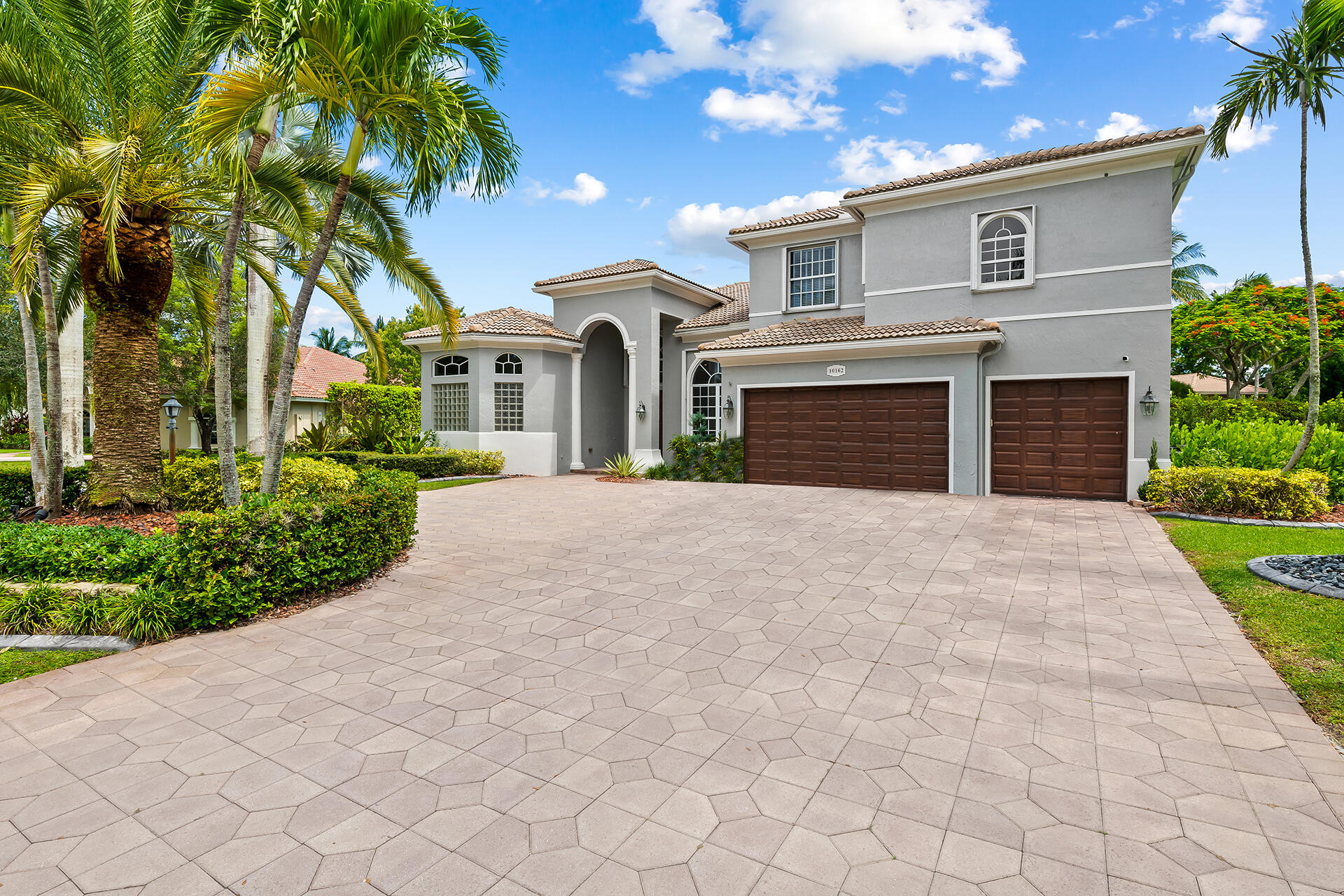 10162 NW 69th Manor
