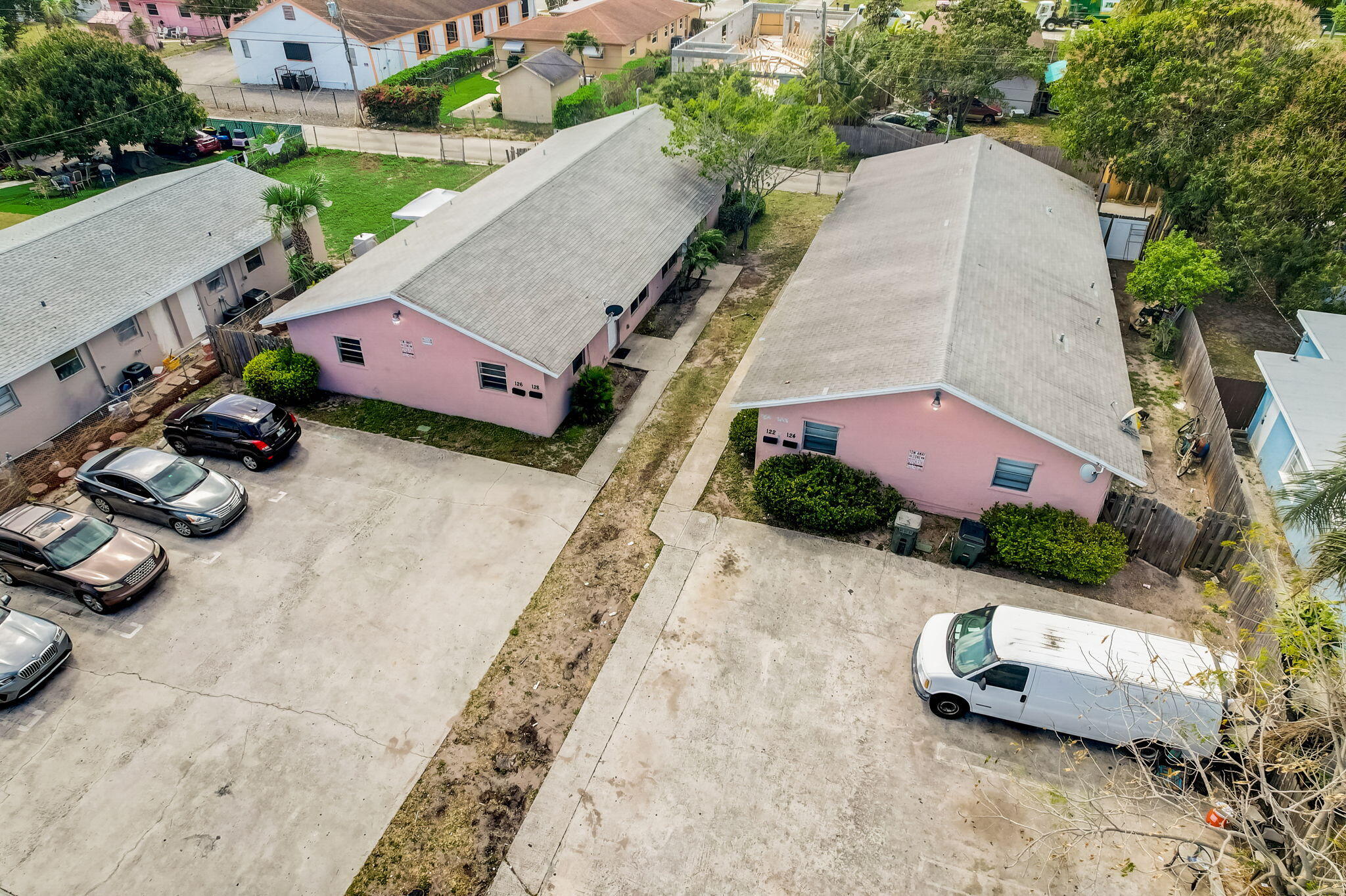 126 SW 12th Avenue