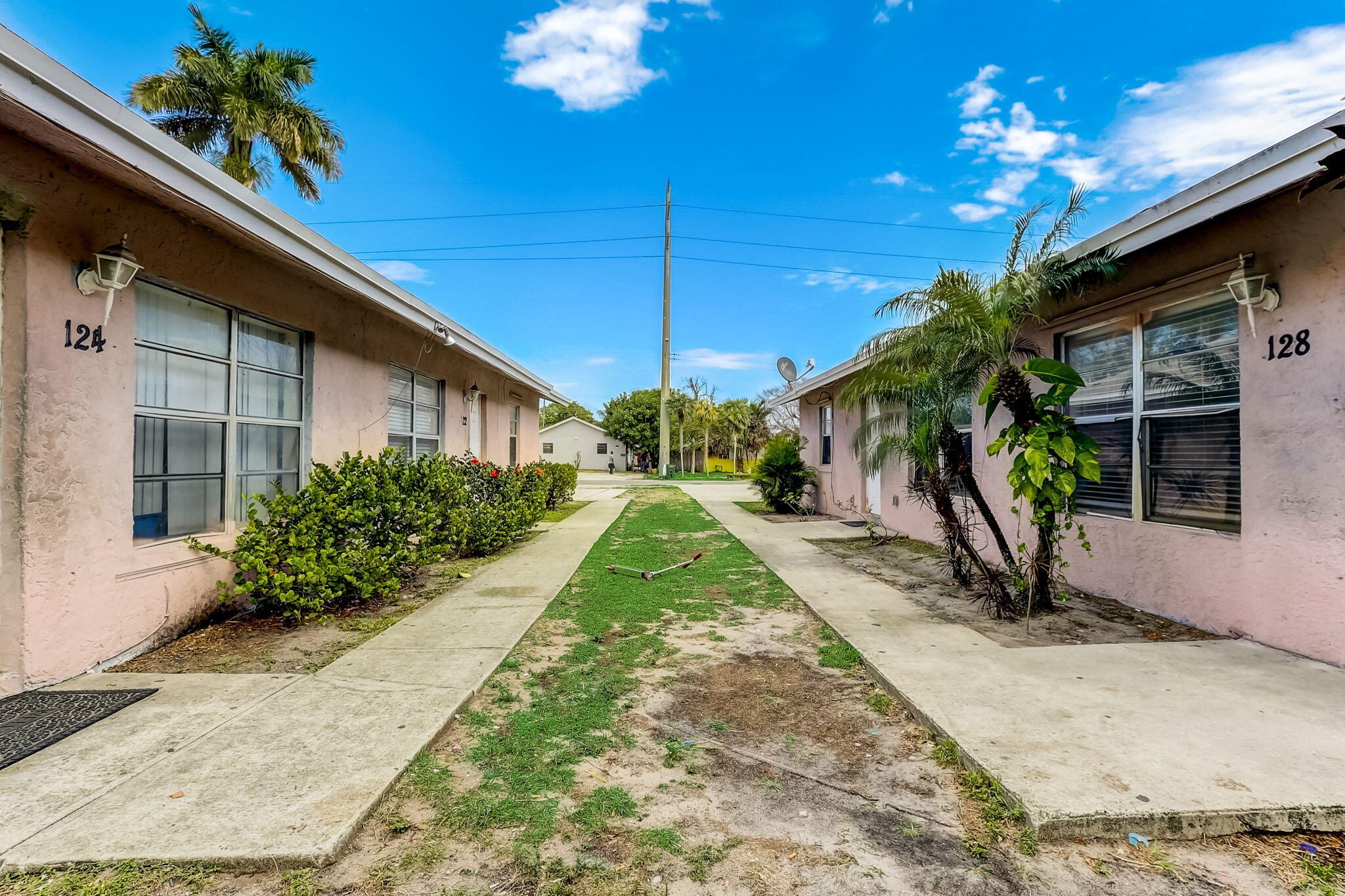 122 SW 12th Avenue
