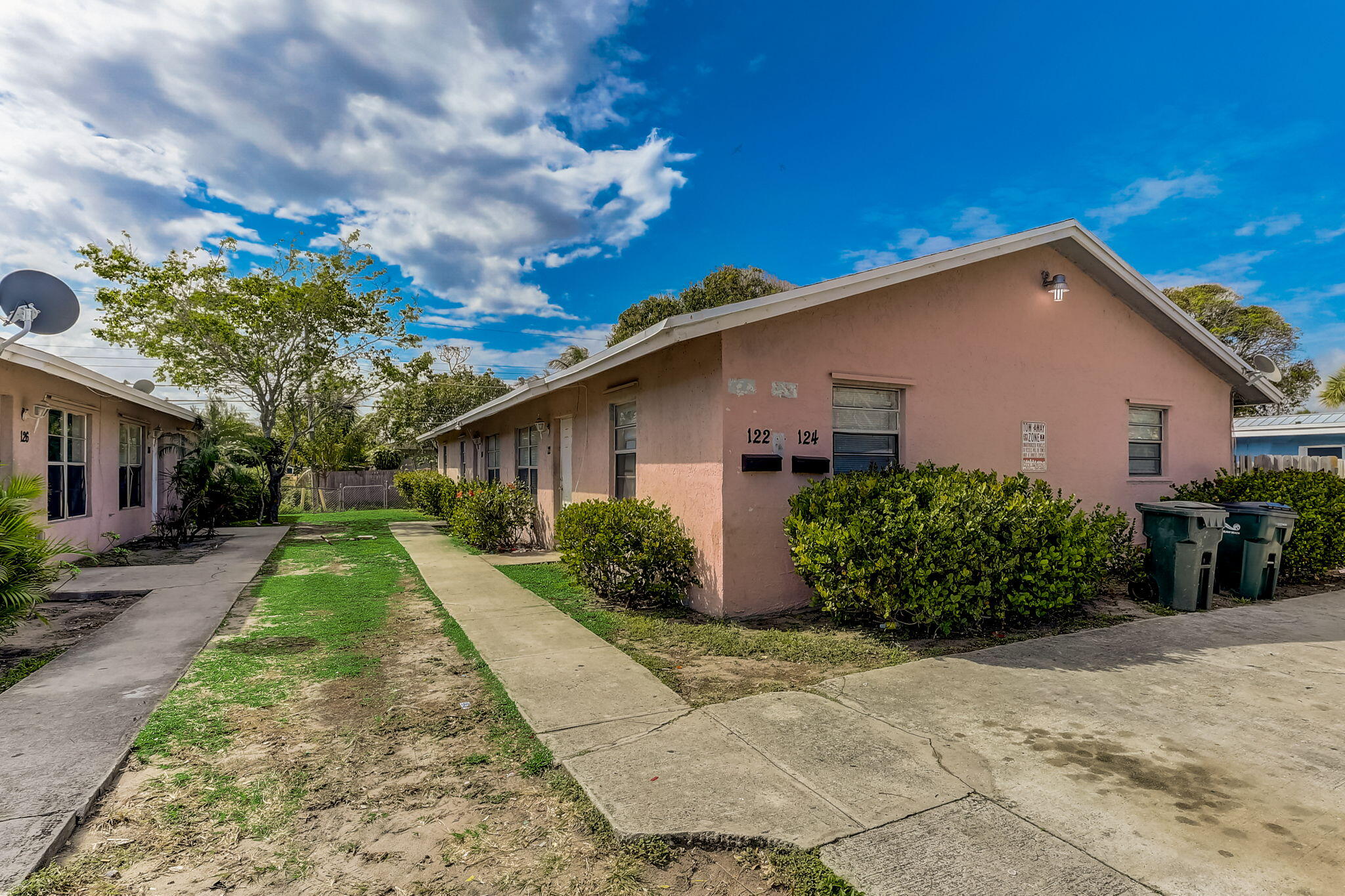 122 SW 12th Avenue