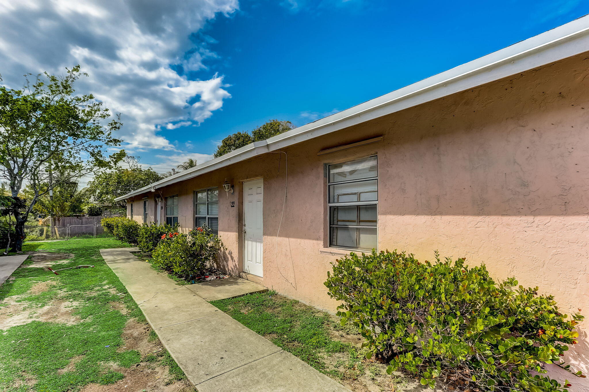 122 SW 12th Avenue