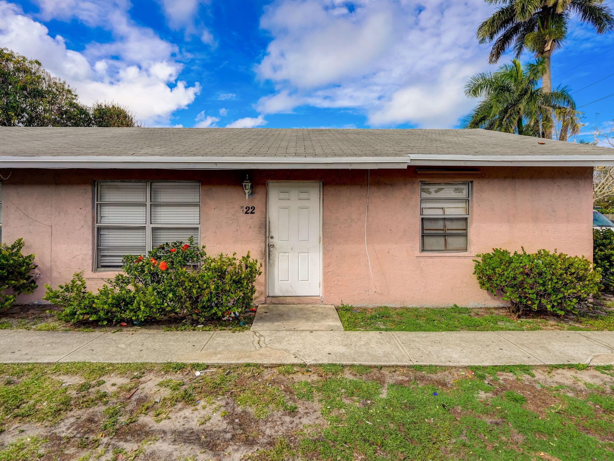 122 SW 12th Avenue