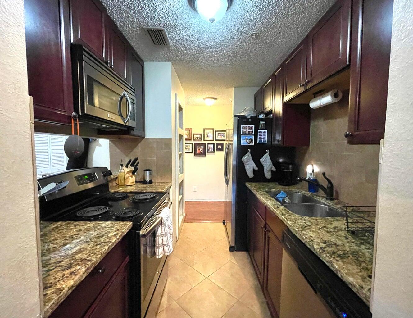 2301 N Congress Avenue 27