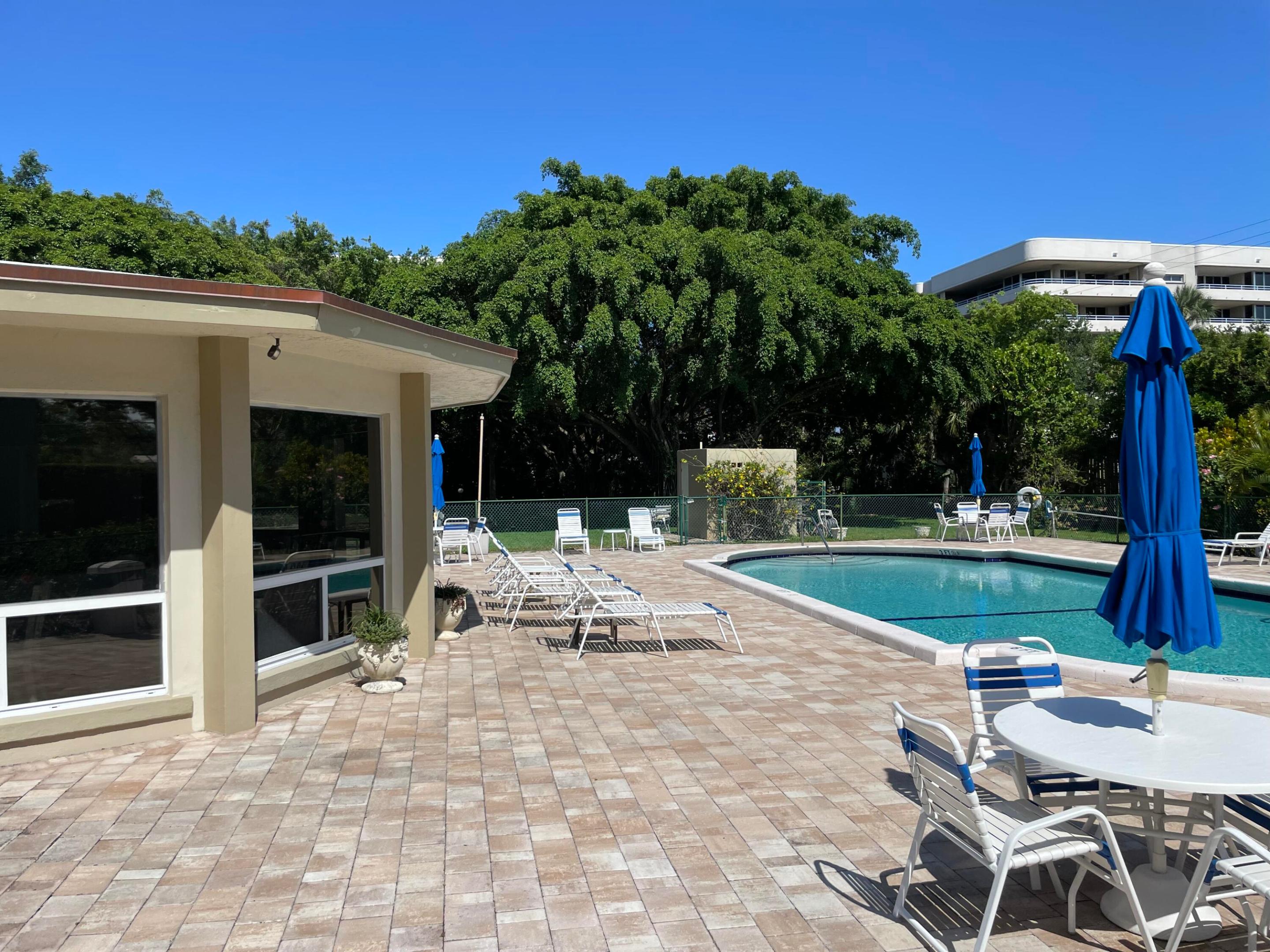 555 Banyan Tree Lane 209