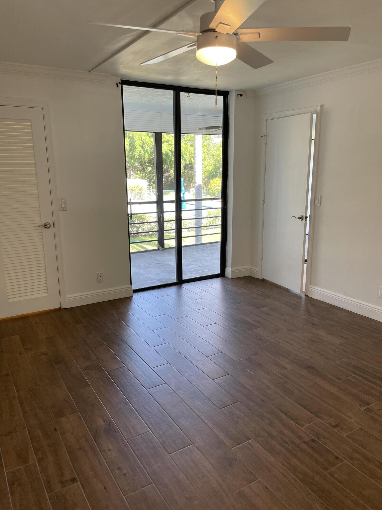 555 Banyan Tree Lane 209