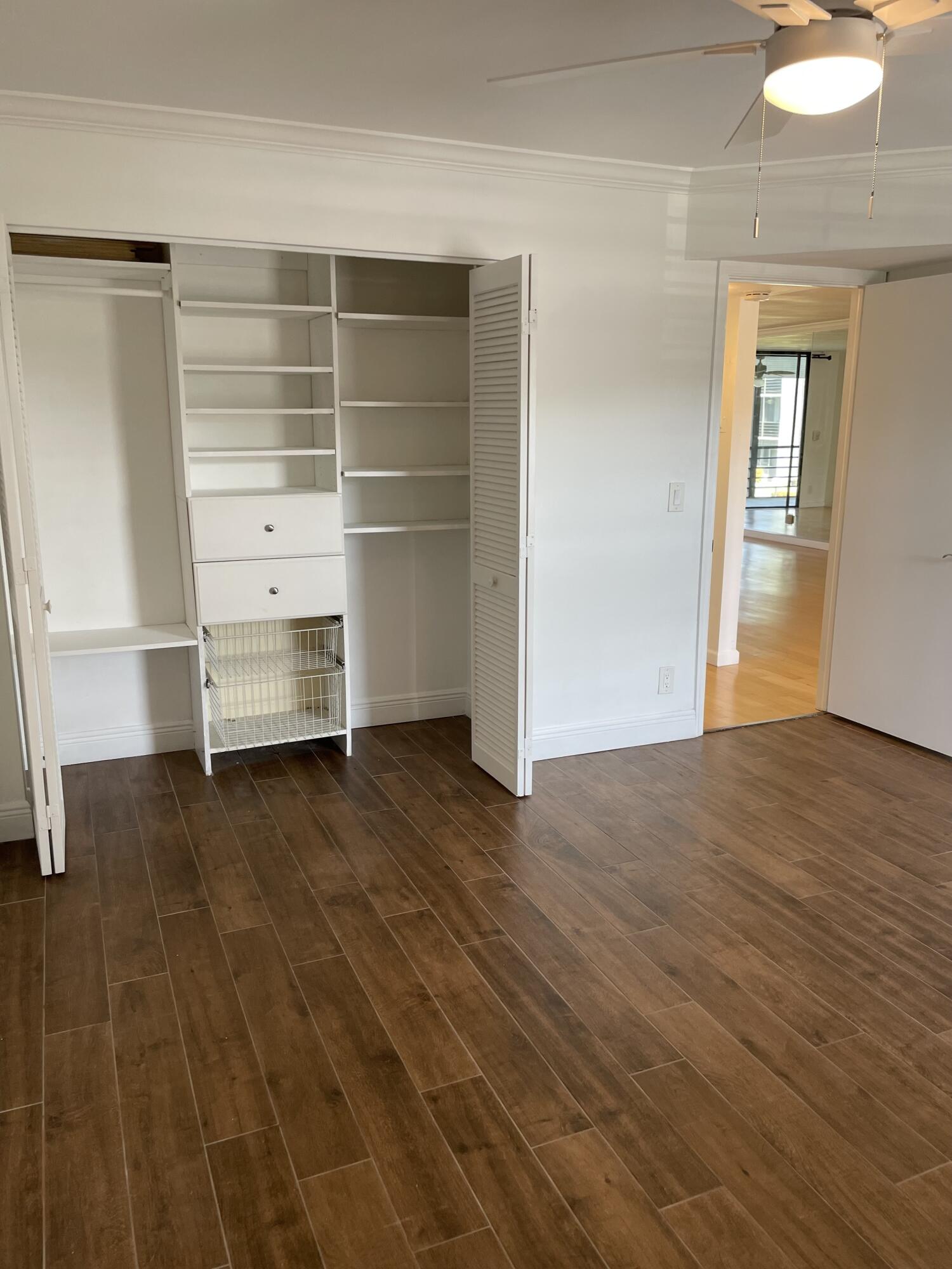 555 Banyan Tree Lane 209
