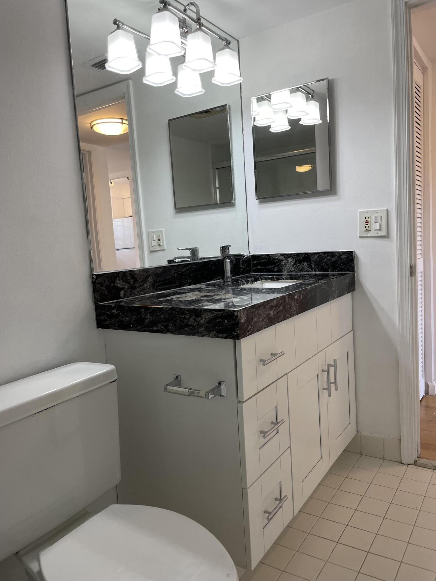 555 Banyan Tree Lane 209