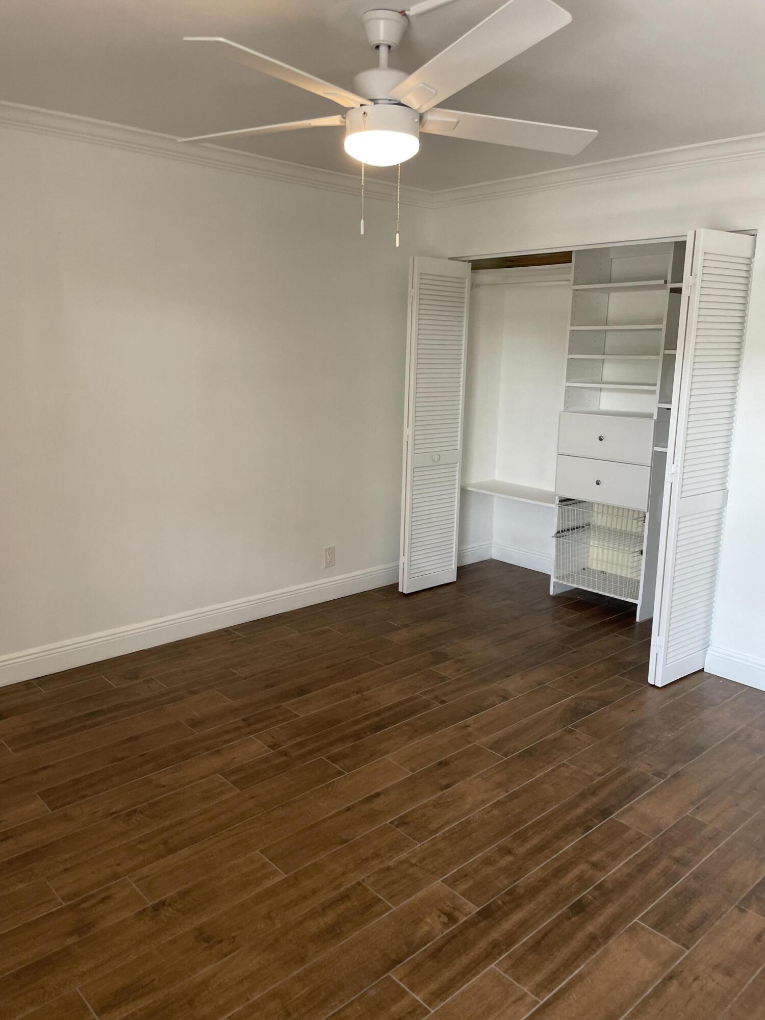 555 Banyan Tree Lane 209
