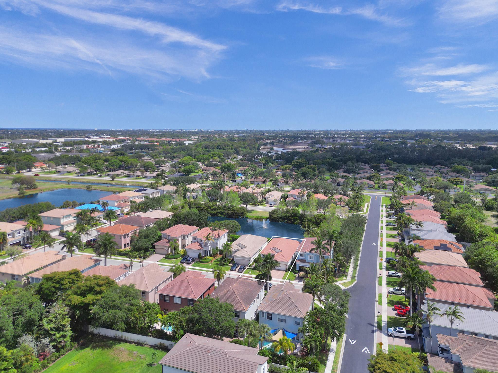 41 Country Lake Circle