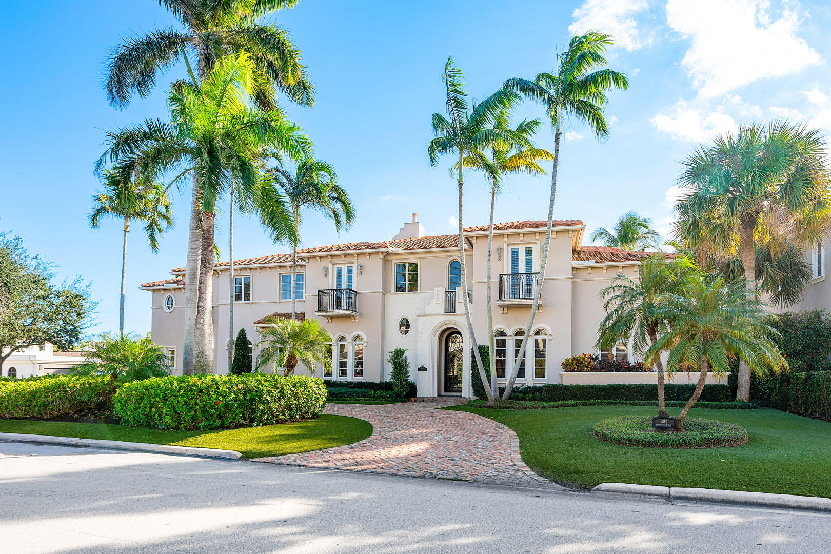384 Royal Palm Way