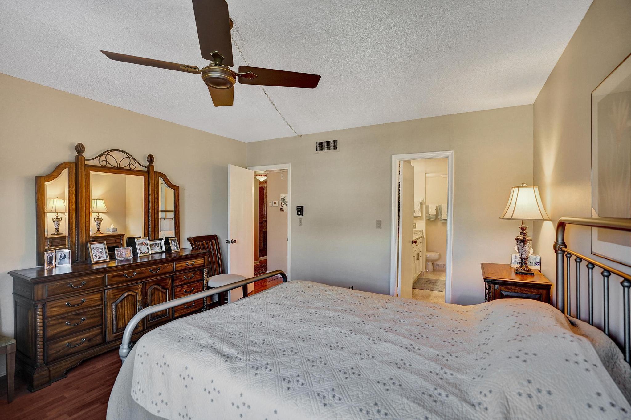 250 NE 20th Street 3070