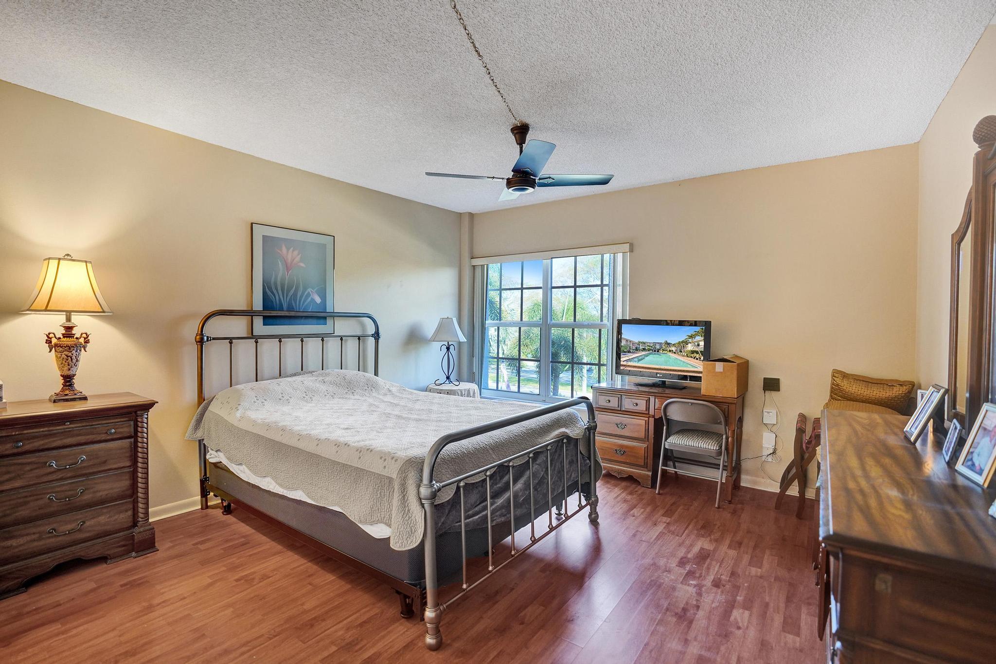 250 NE 20th Street 3070