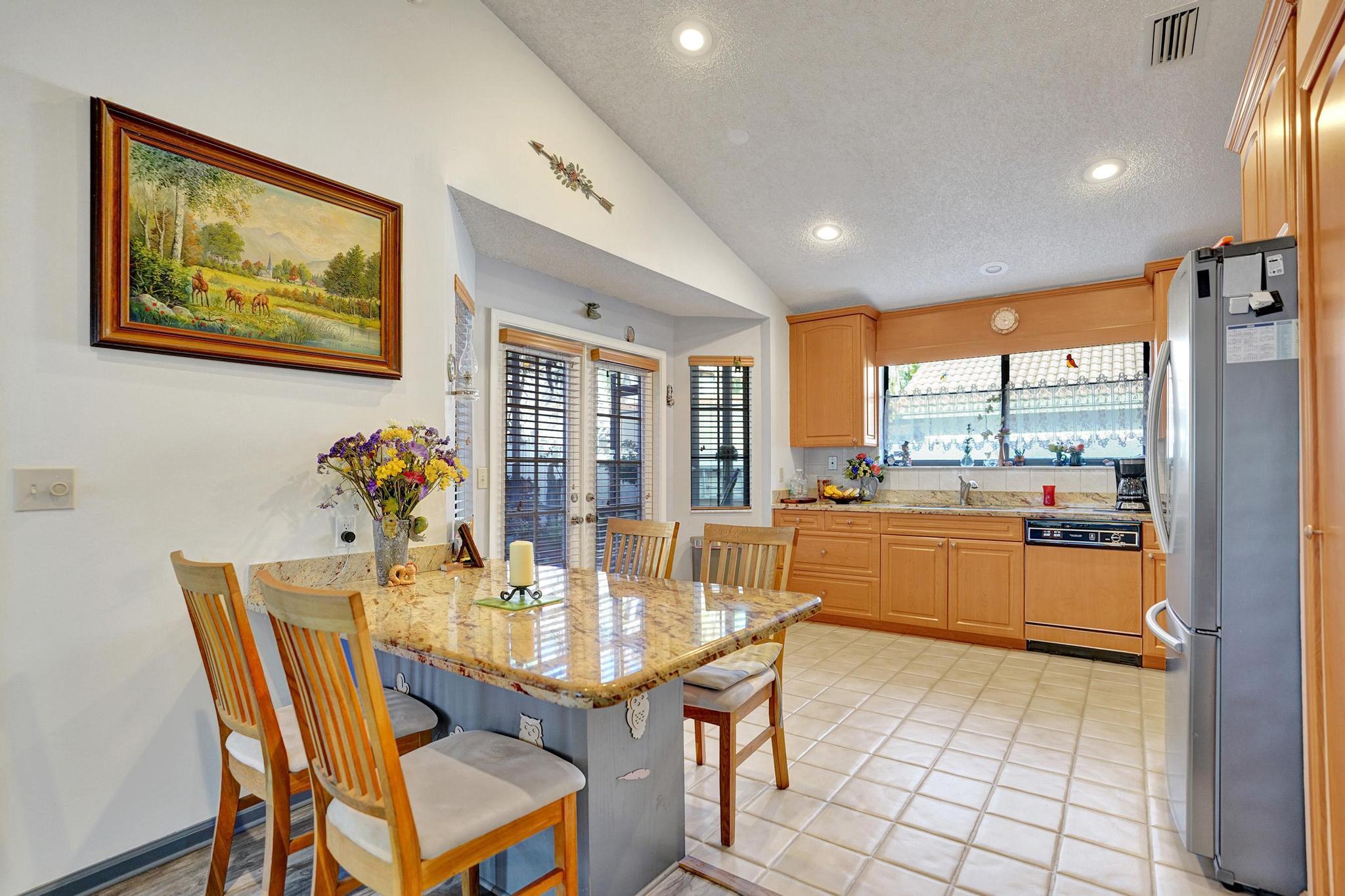 657 NW 38th Terrace