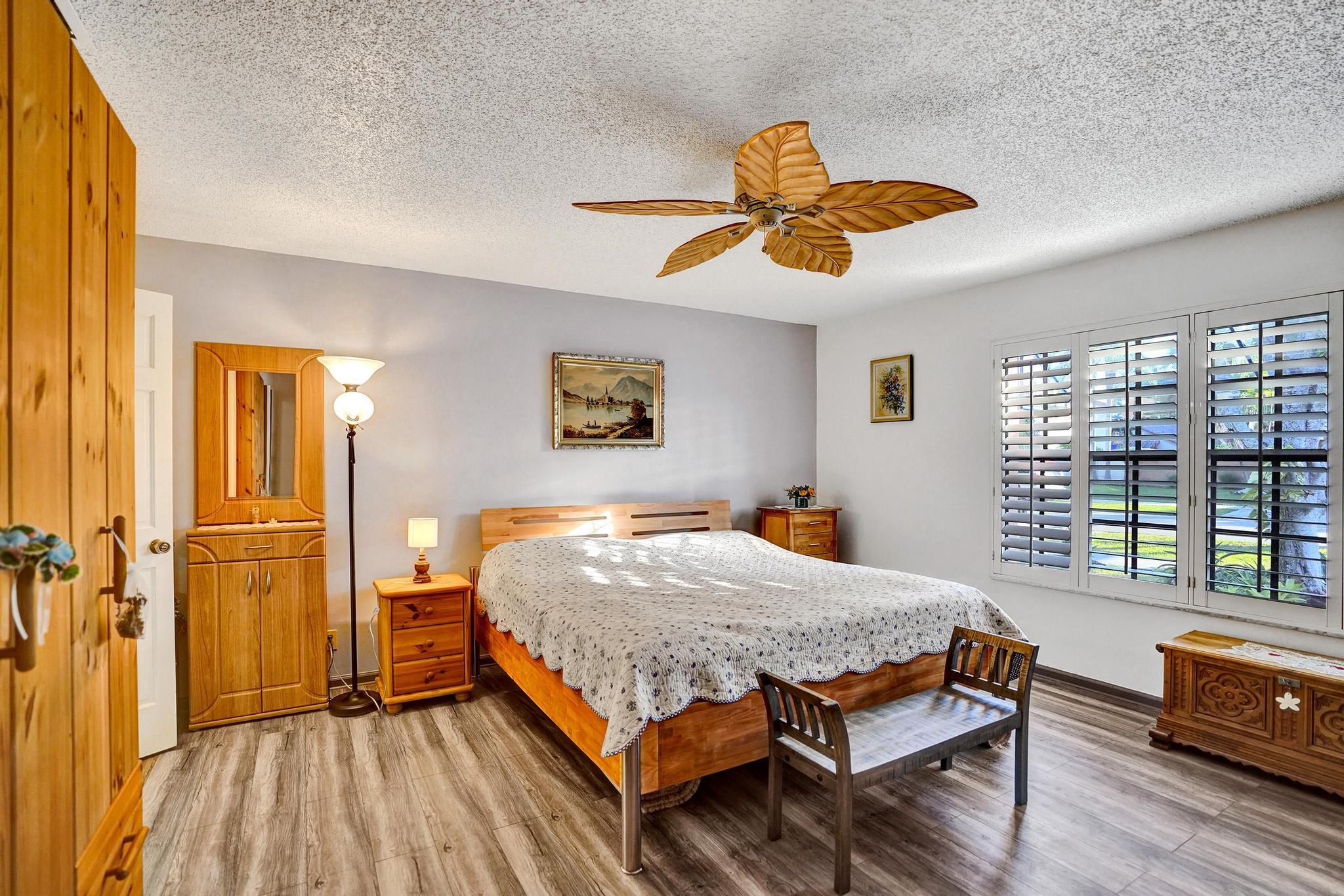 657 NW 38th Terrace