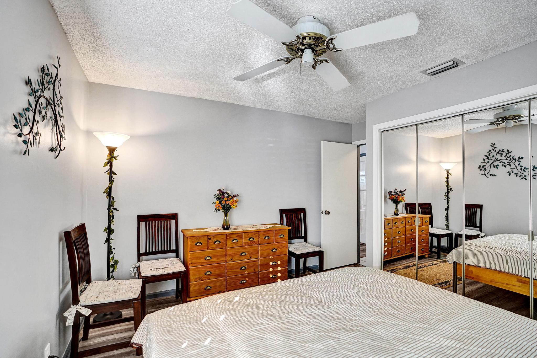 657 NW 38th Terrace