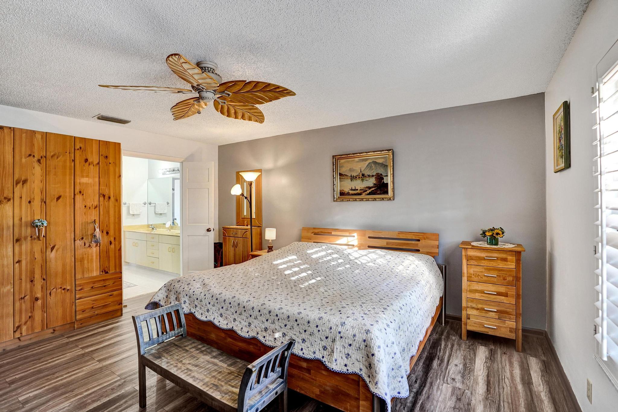 657 NW 38th Terrace