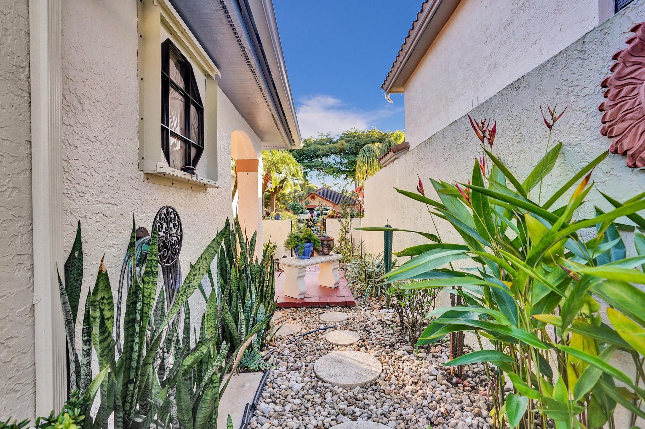 657 NW 38th Terrace