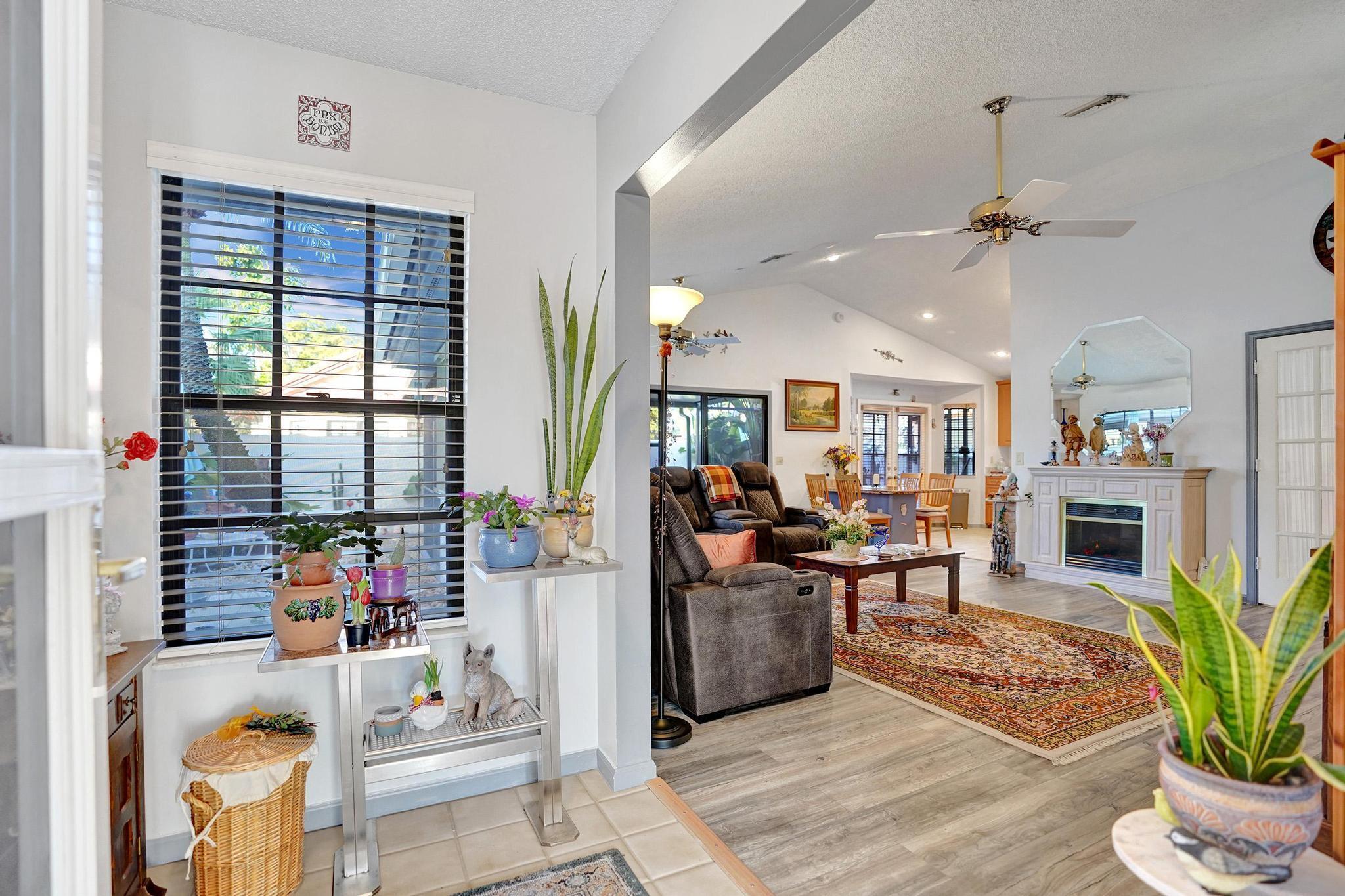 657 NW 38th Terrace