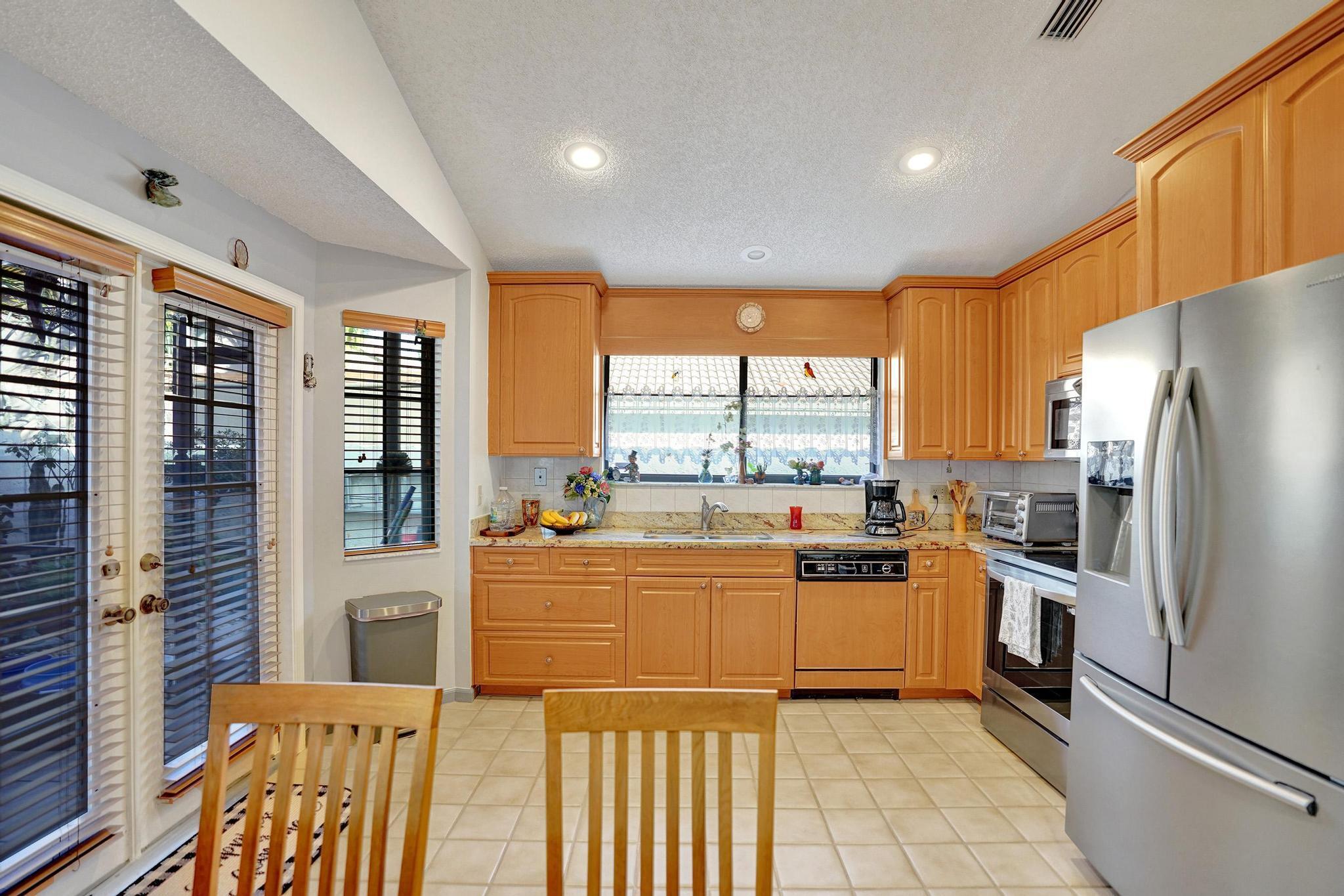 657 NW 38th Terrace