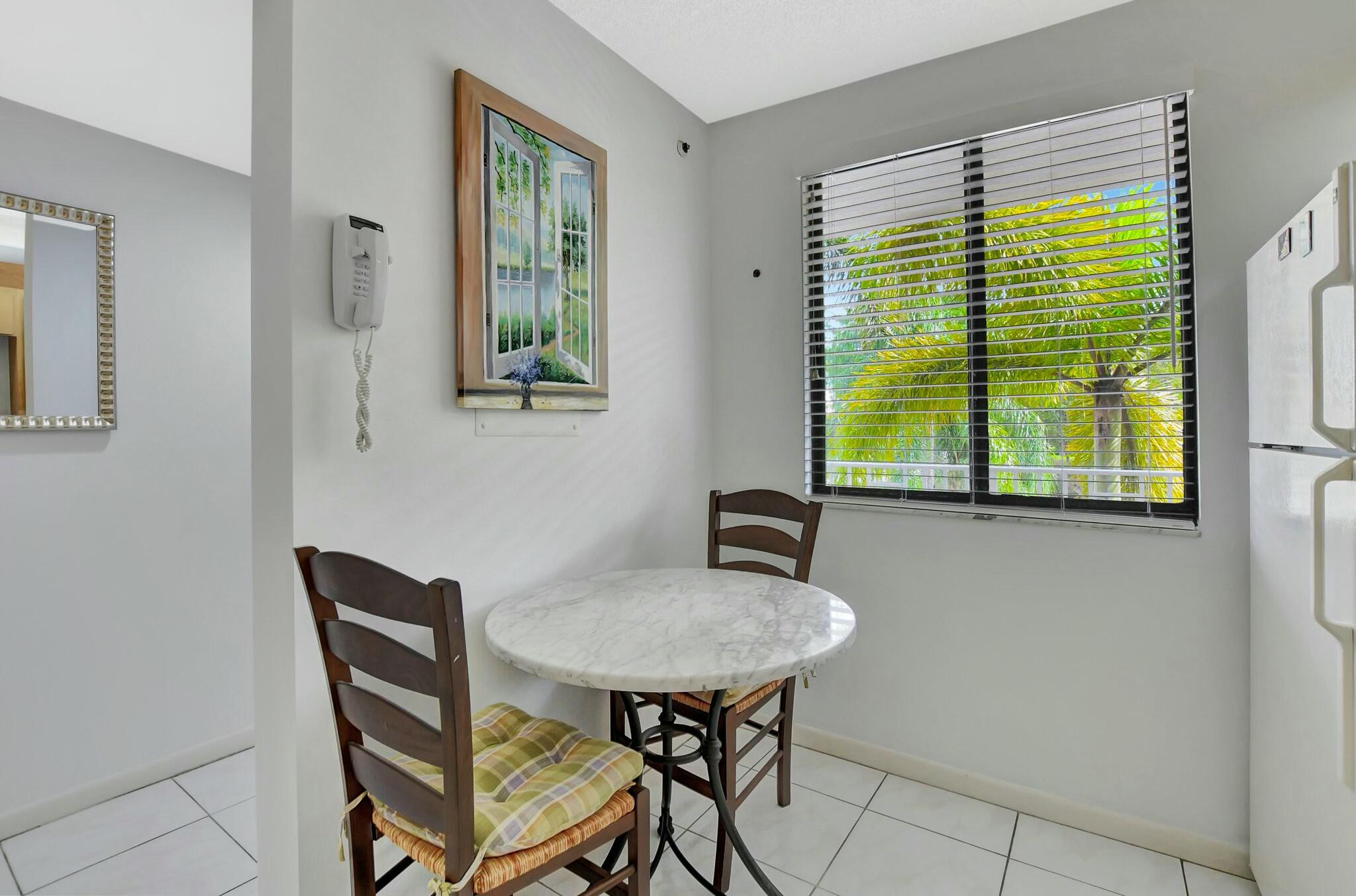 6181 Balboa Circle 302