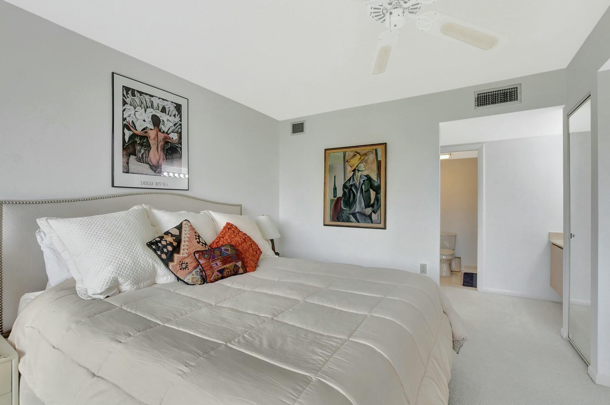 6181 Balboa Circle 302