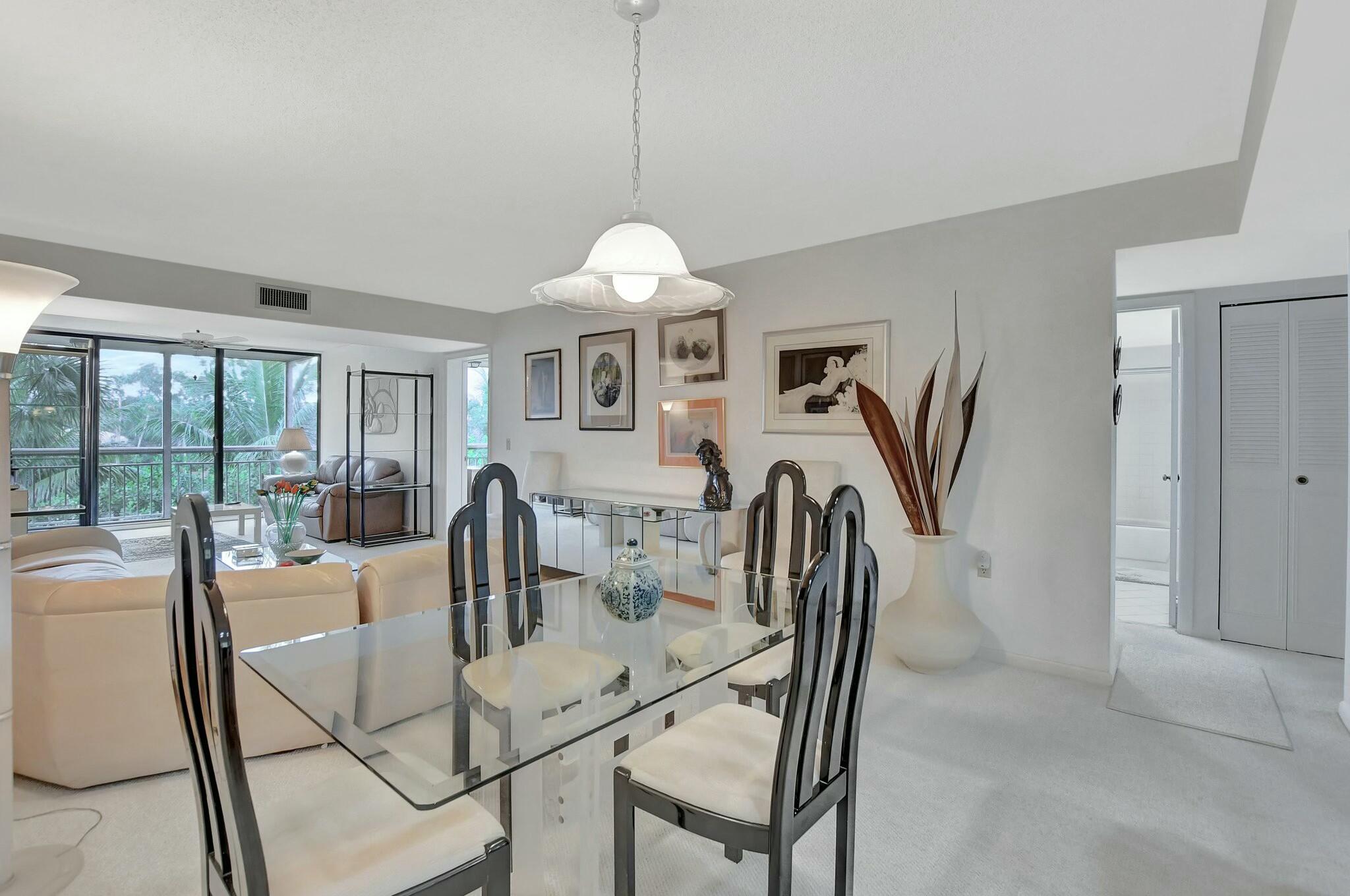 6181 Balboa Circle 302