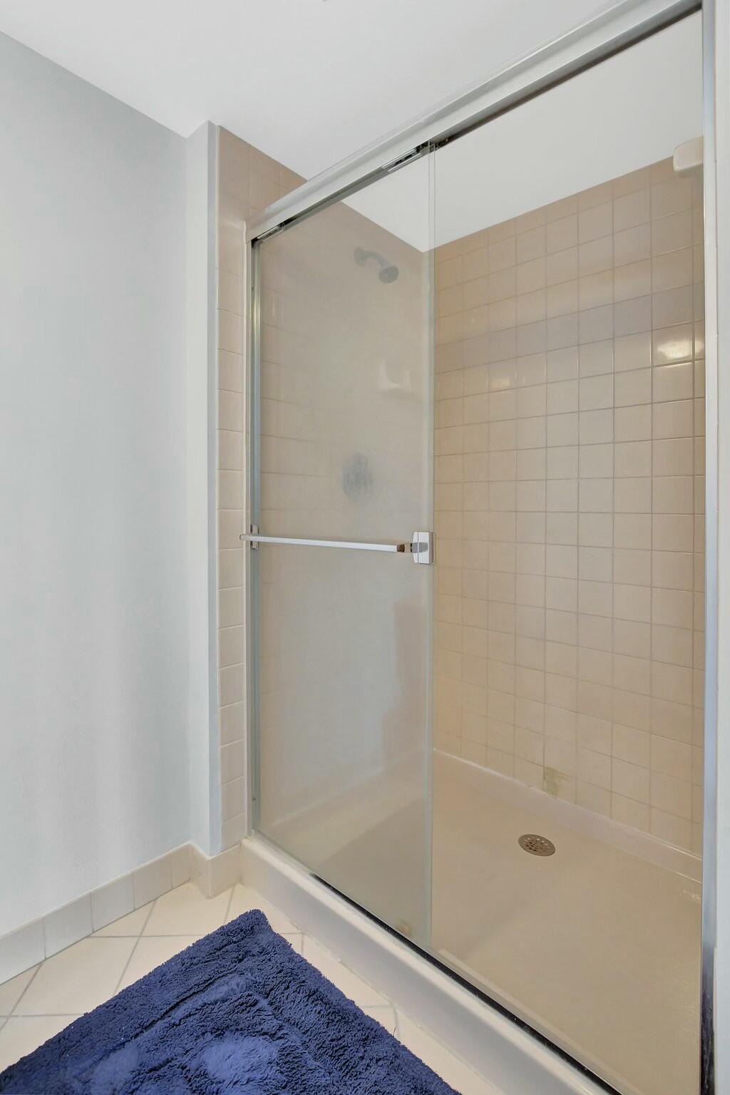 6181 Balboa Circle 302