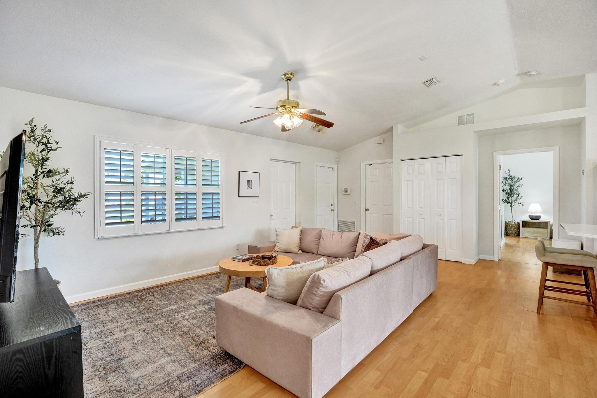 662 SW Mccracken Avenue, Port St. Lucie