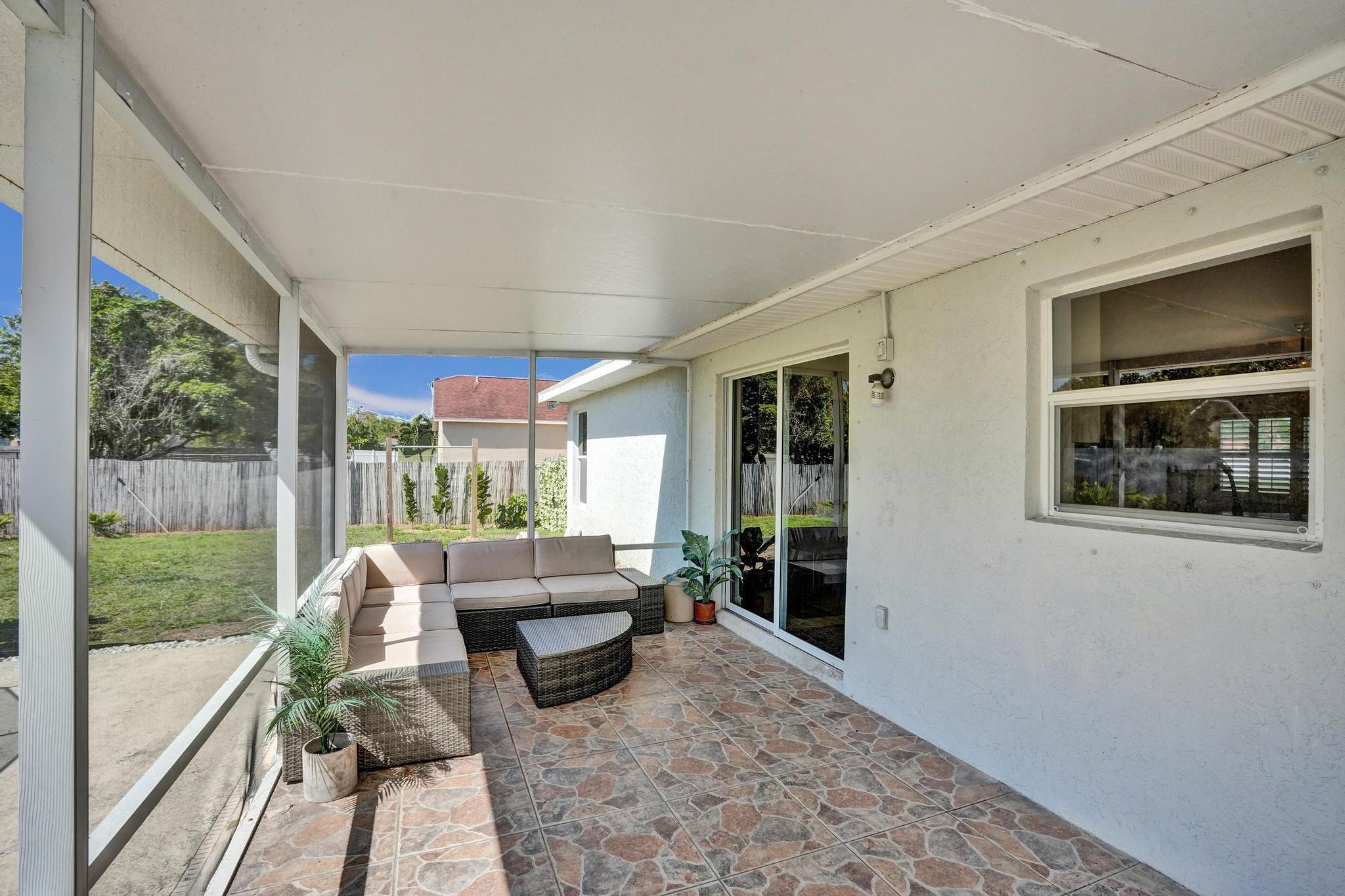 662 SW Mccracken Avenue, Port St. Lucie