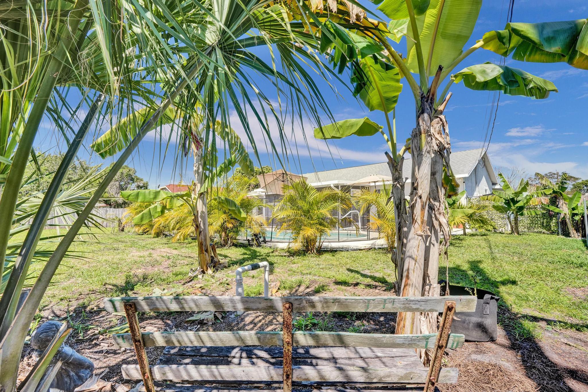 662 SW Mccracken Avenue, Port St. Lucie
