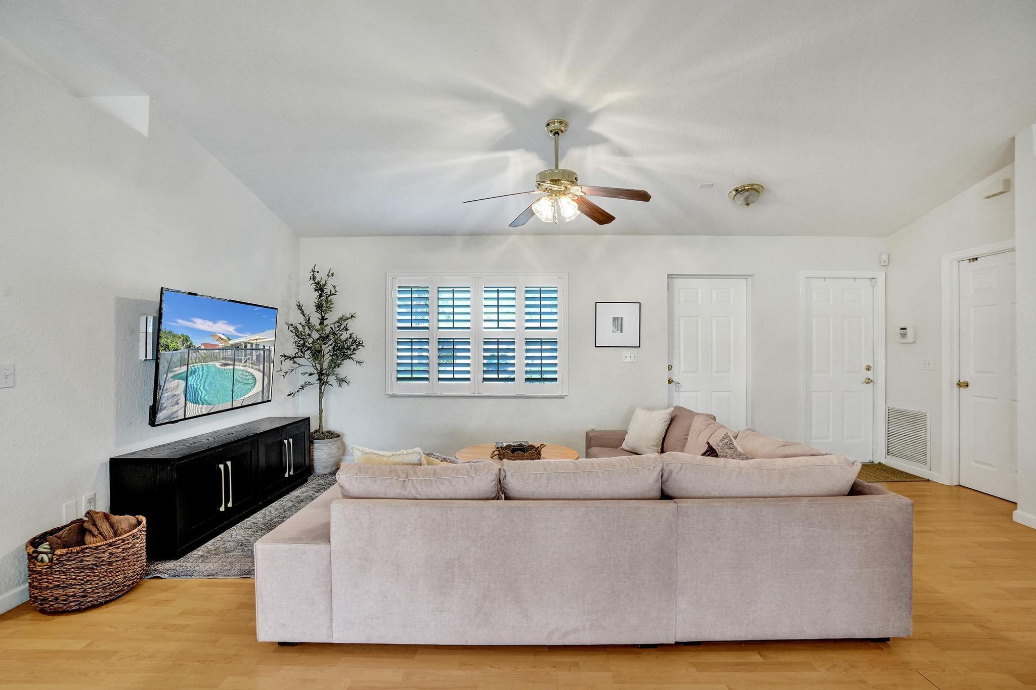 662 SW Mccracken Avenue, Port St. Lucie