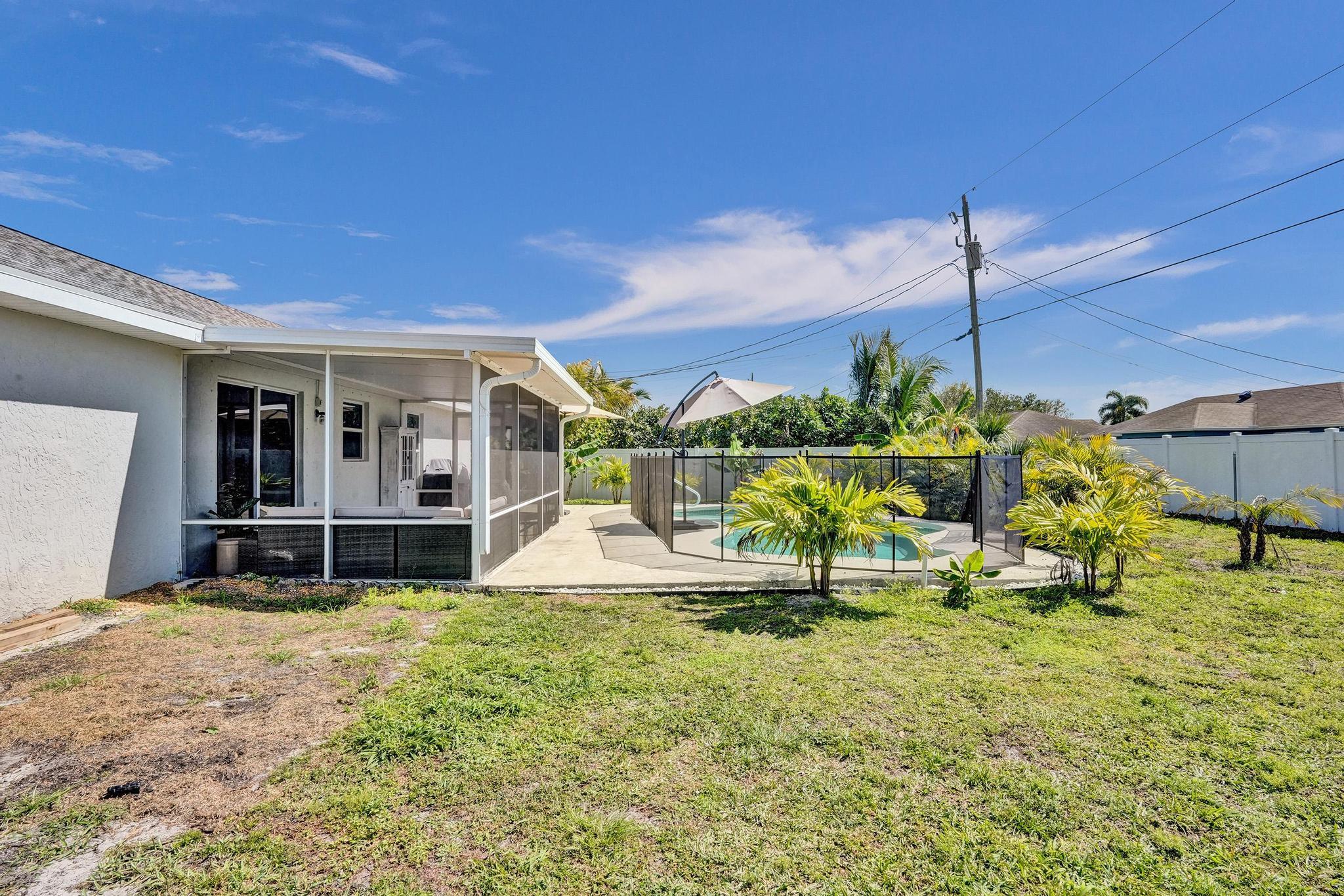 662 SW Mccracken Avenue, Port St. Lucie