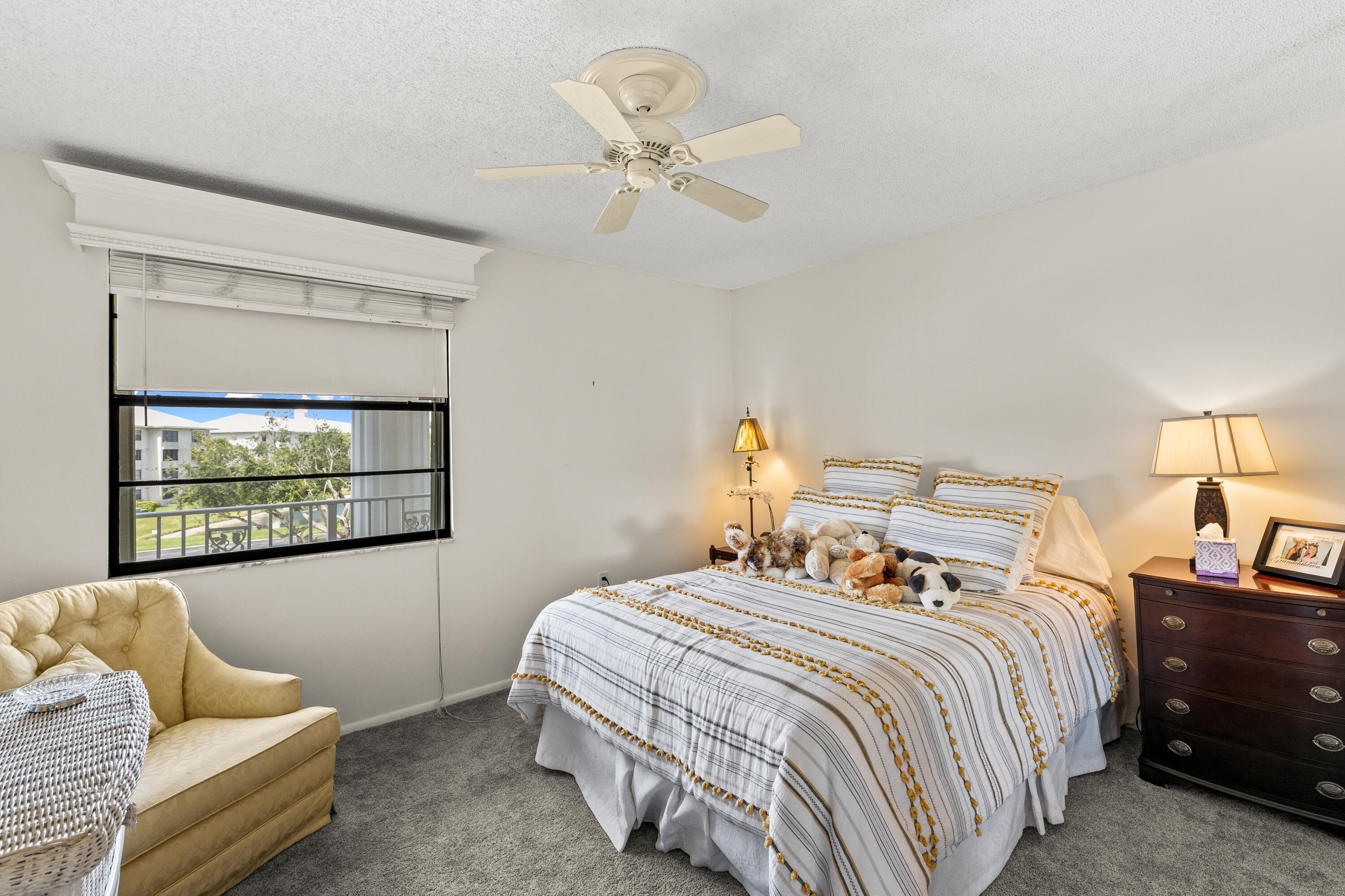 6073 Balboa Circle 303
