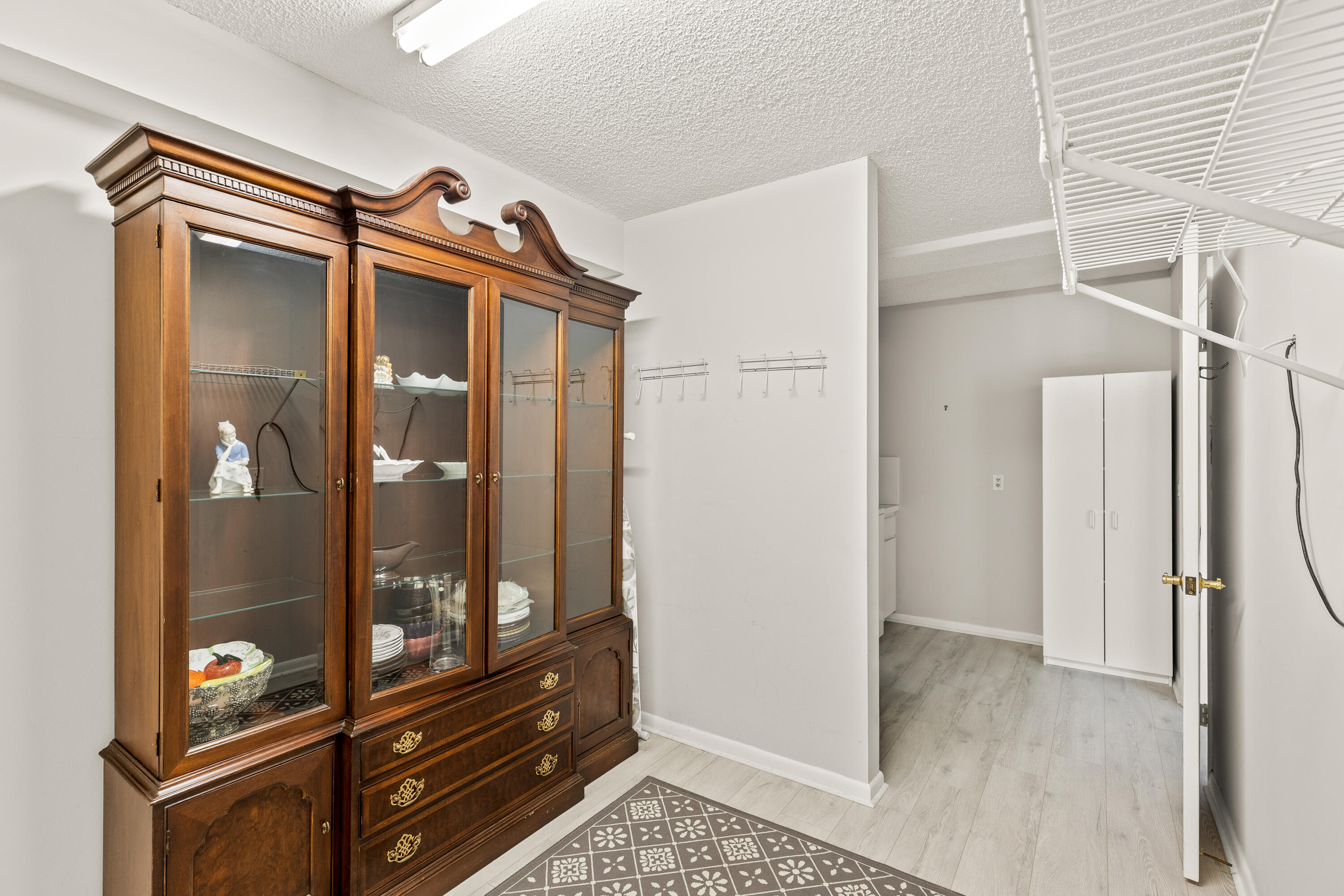 6073 Balboa Circle 303