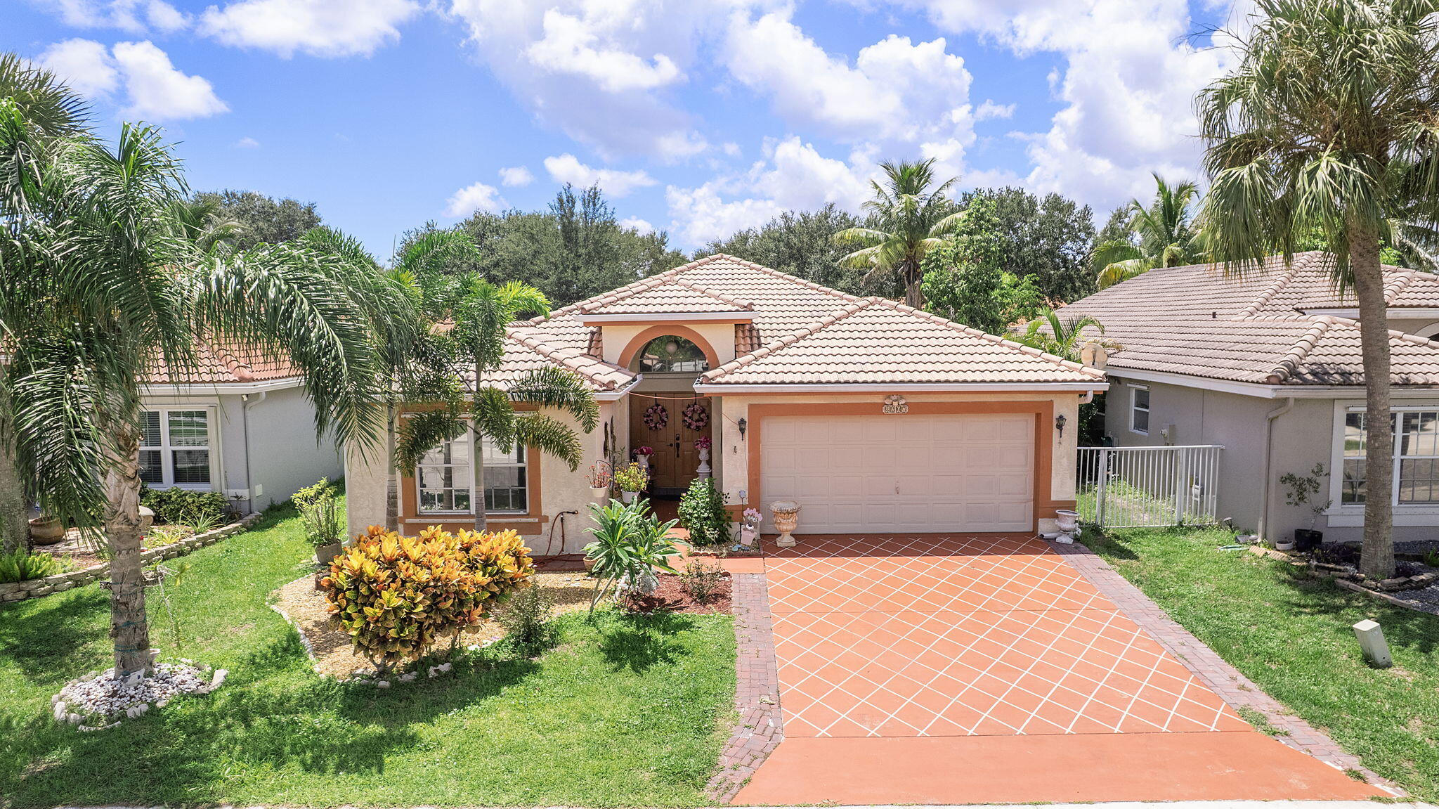 8207 White Rock Circle