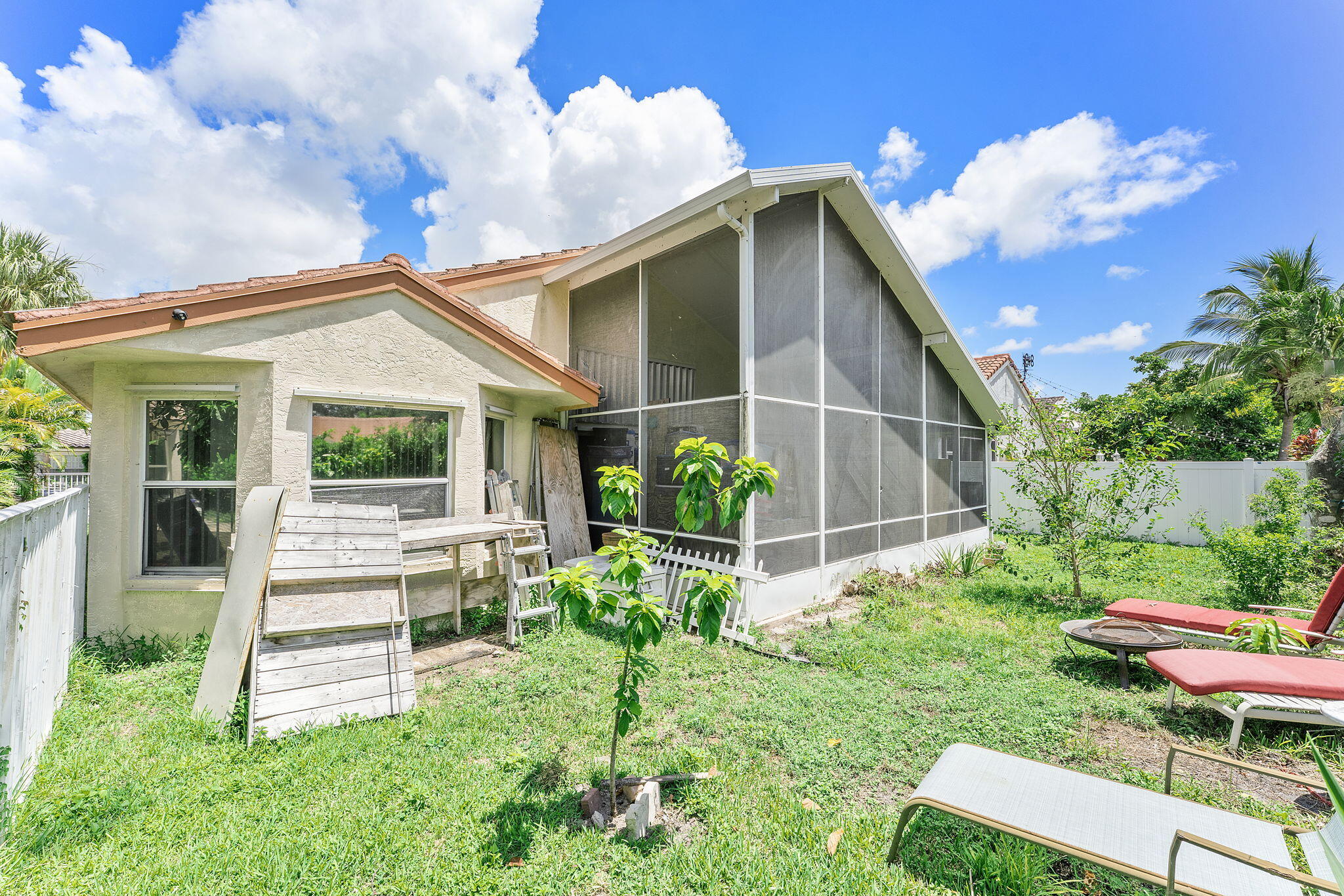 8207 White Rock Circle