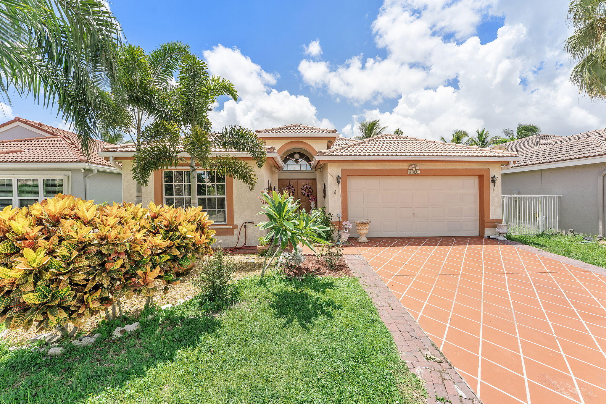 8207 White Rock Circle