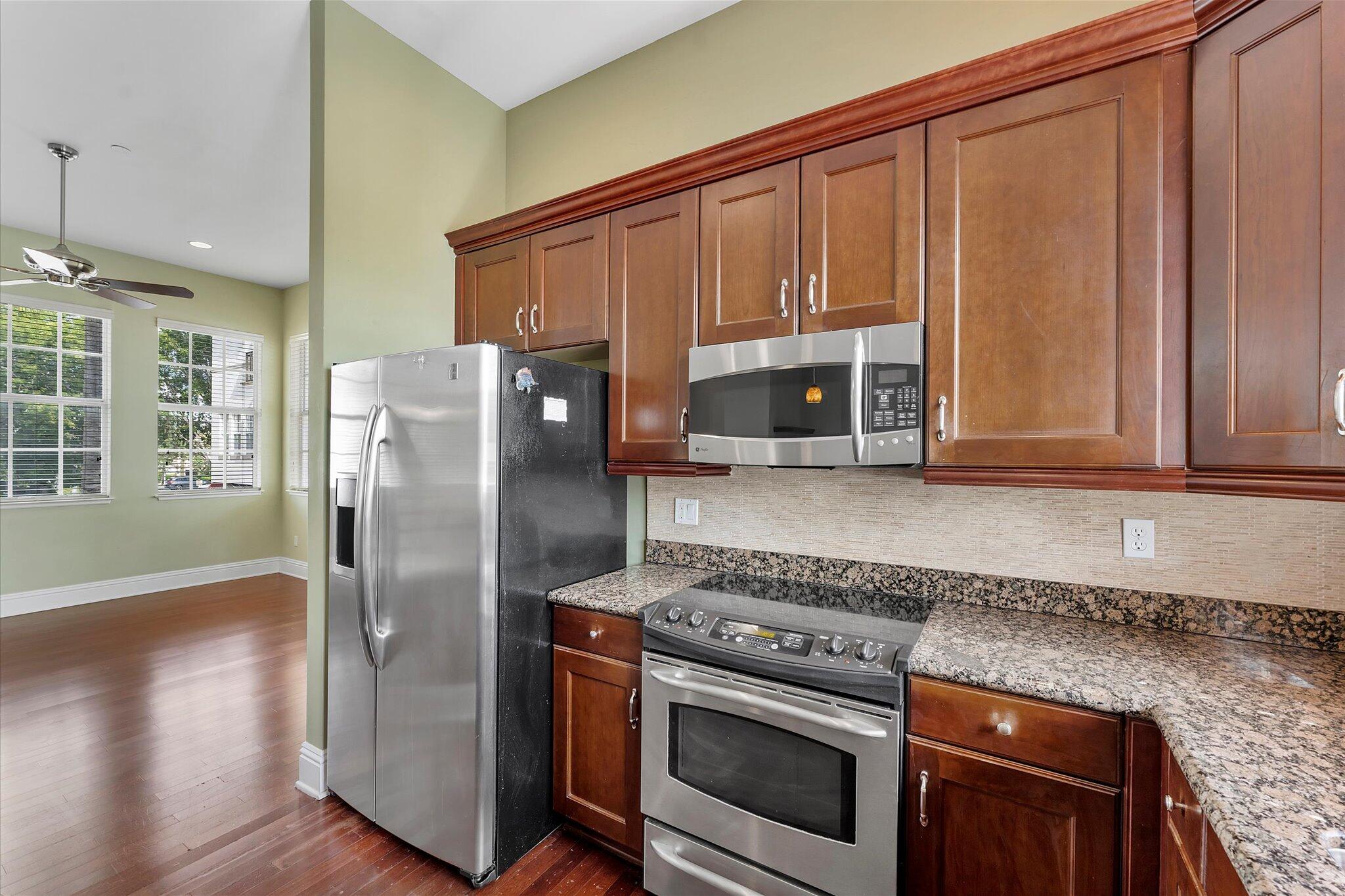 285 SE 6th Avenue J