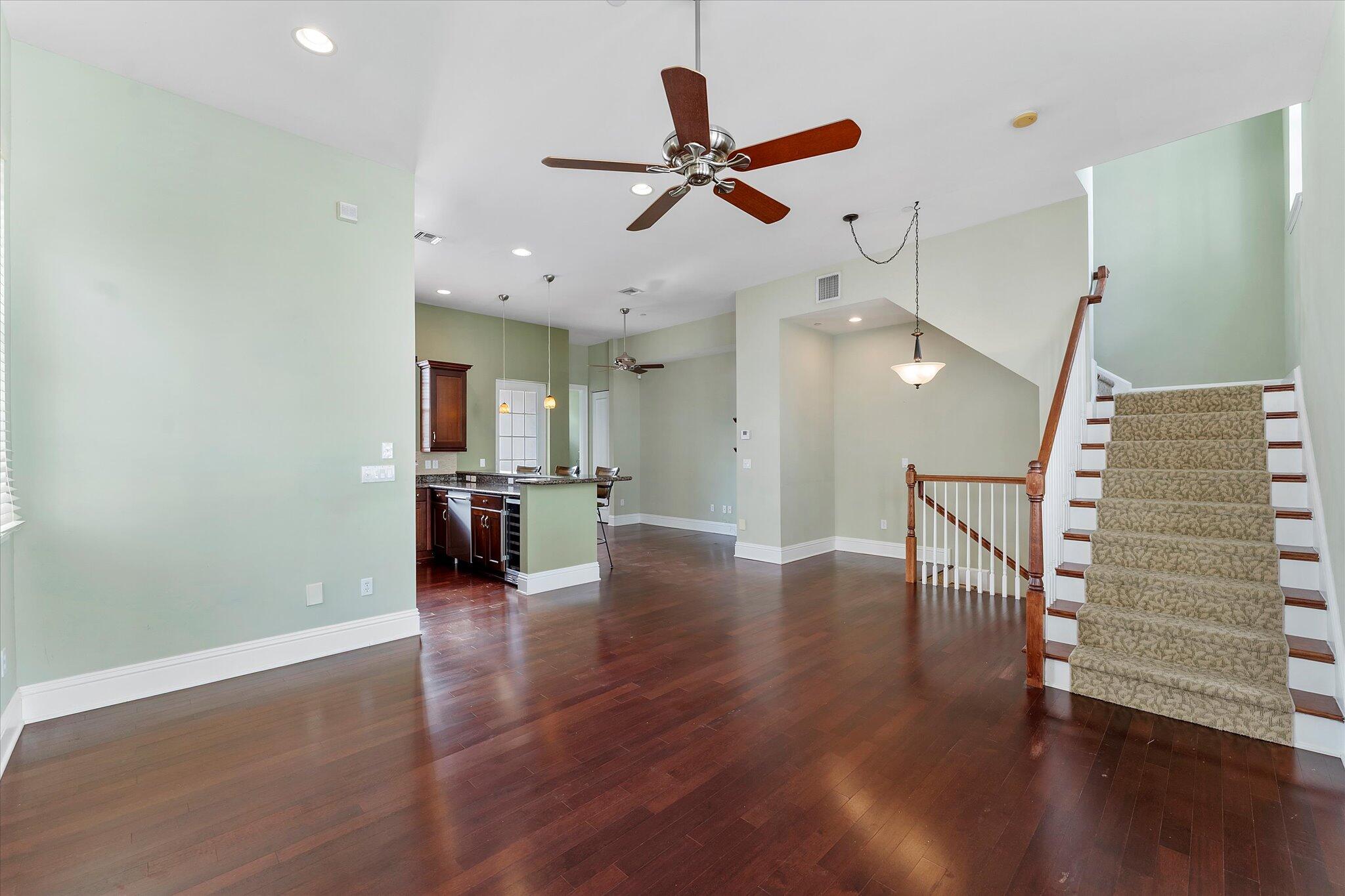 285 SE 6th Avenue J