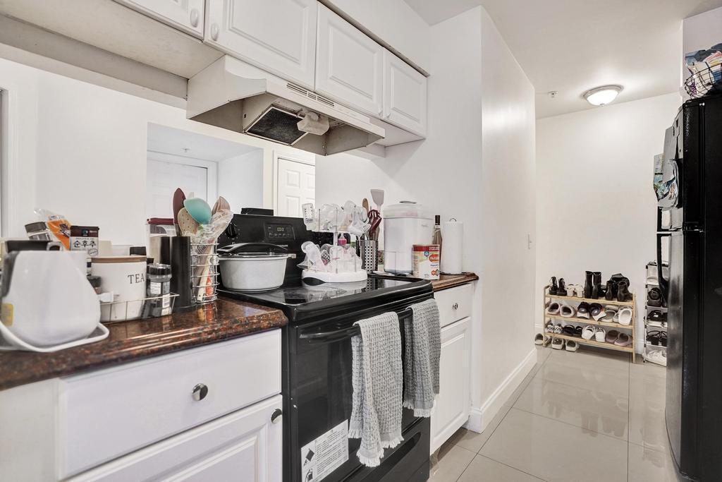 2311 N Congress Avenue 11