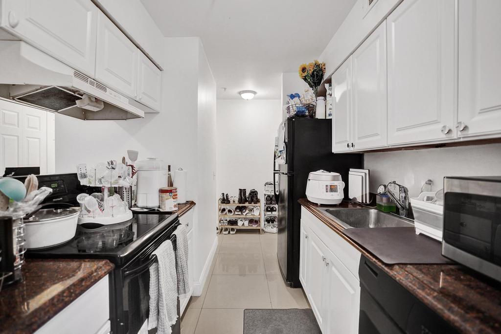 2311 N Congress Avenue 11