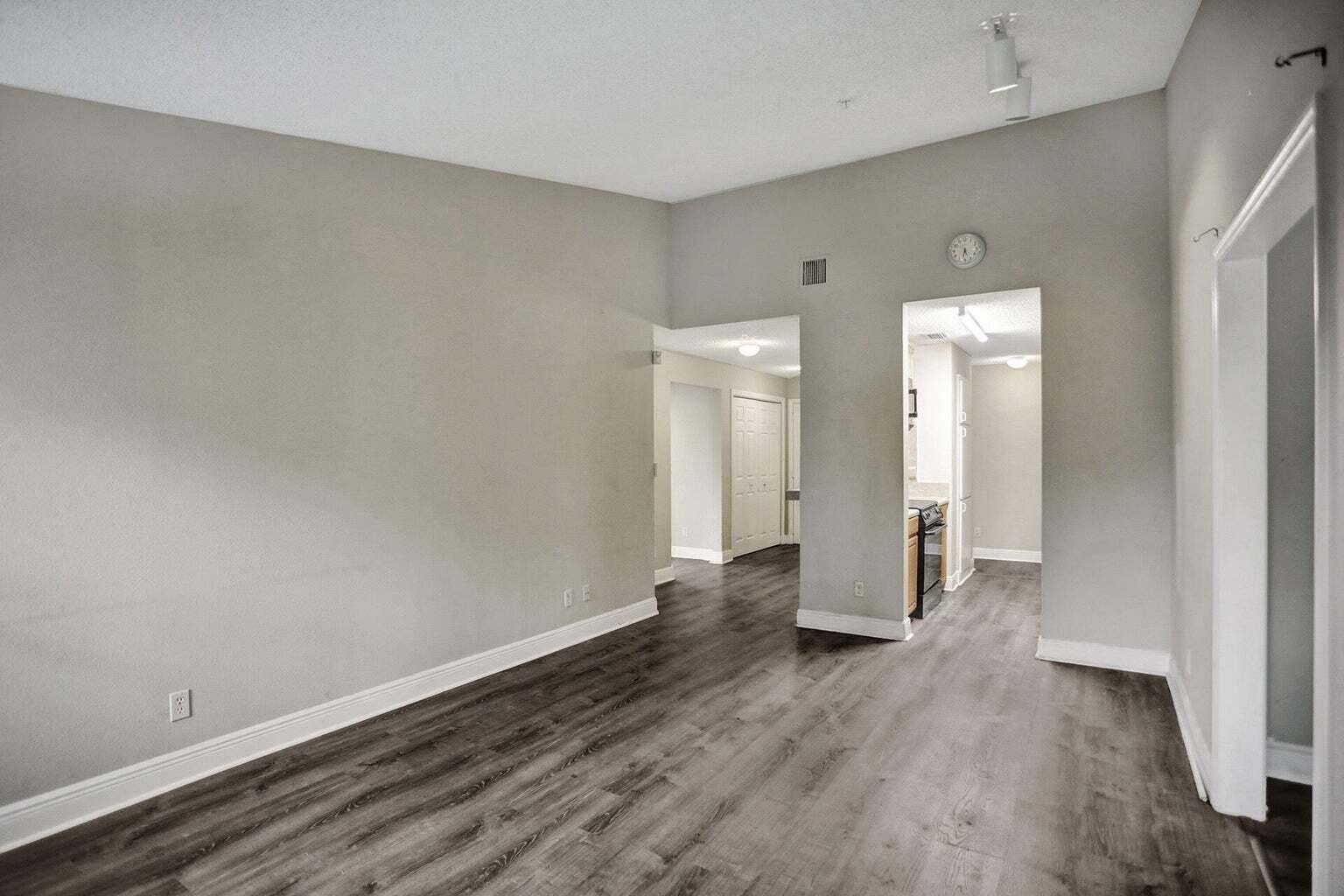 2301 N Congress Avenue 21