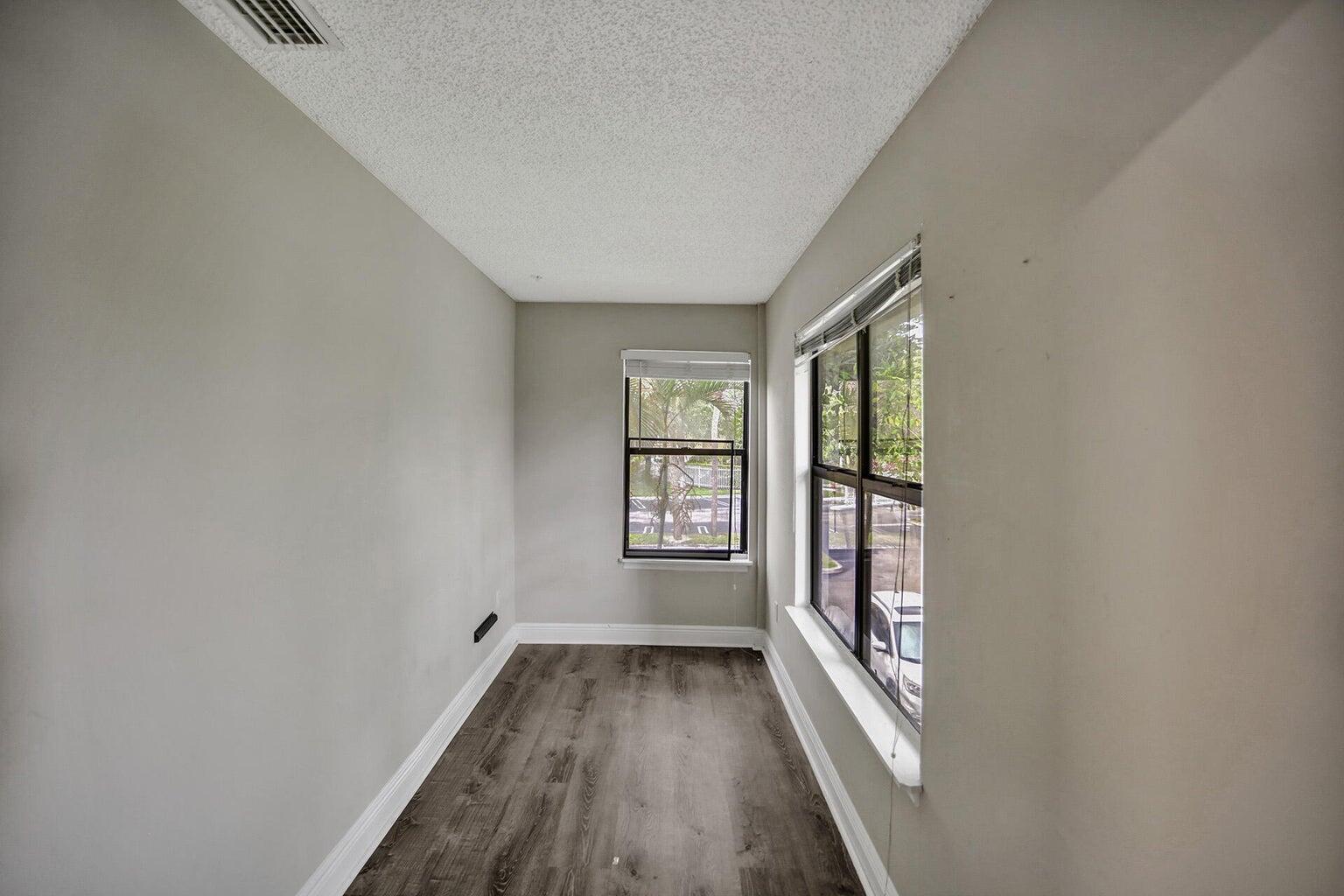 2301 N Congress Avenue 21