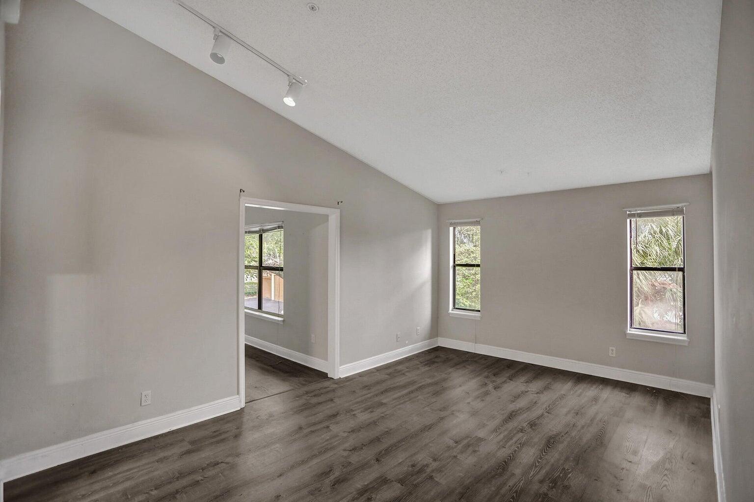 2301 N Congress Avenue 21
