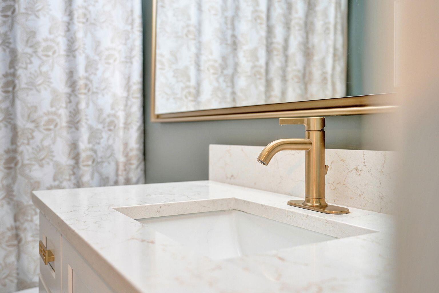 6193 Balboa Circle 201