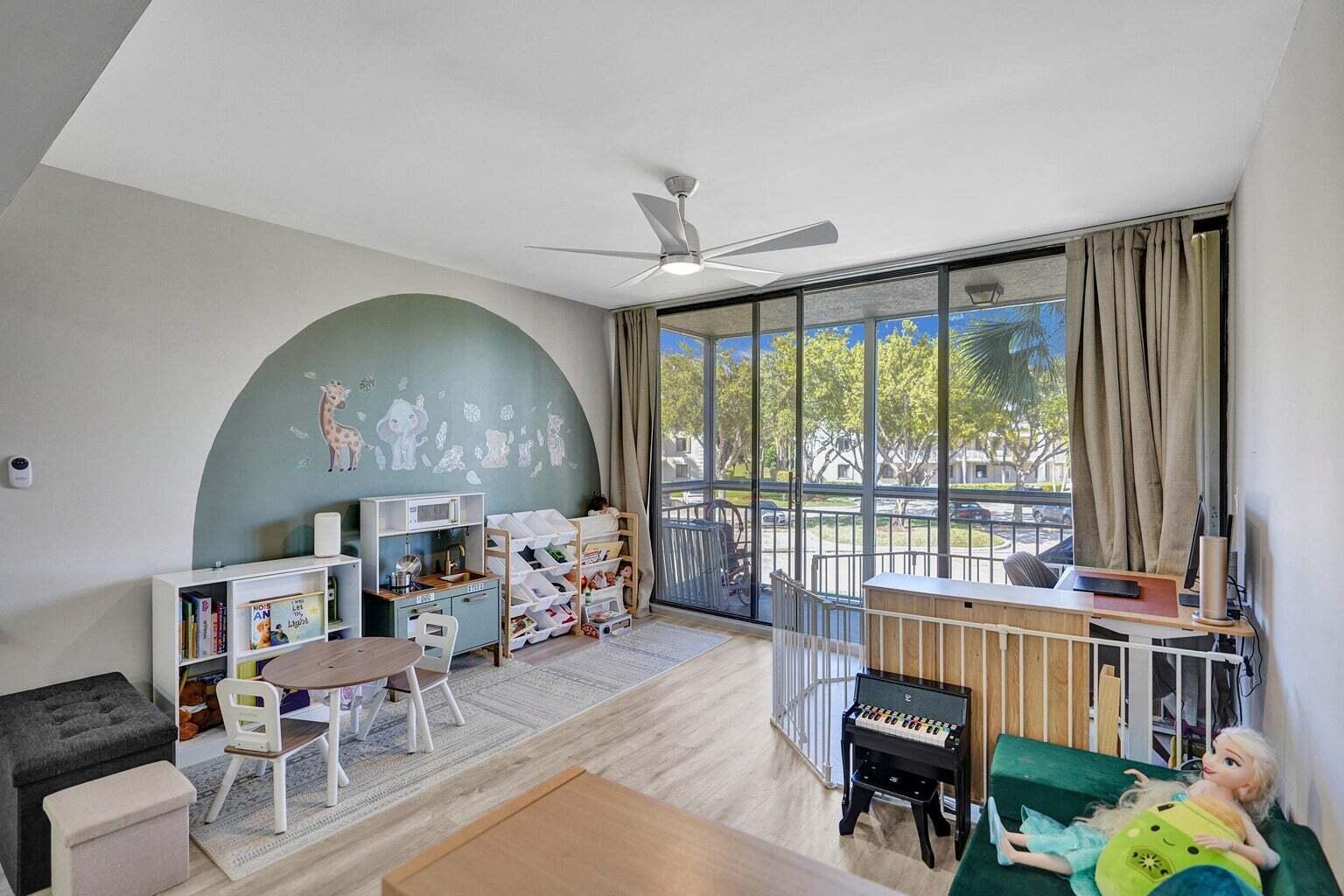 6193 Balboa Circle 201