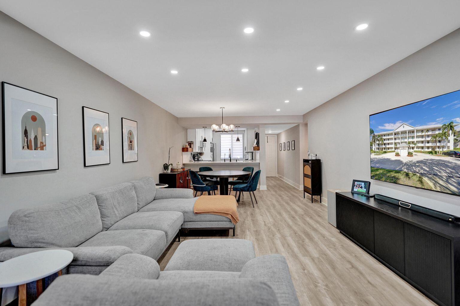 6193 Balboa Circle 201