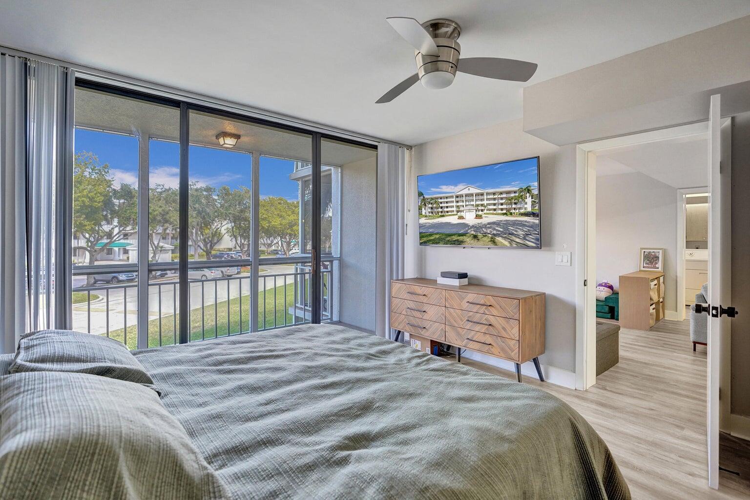 6193 Balboa Circle 201